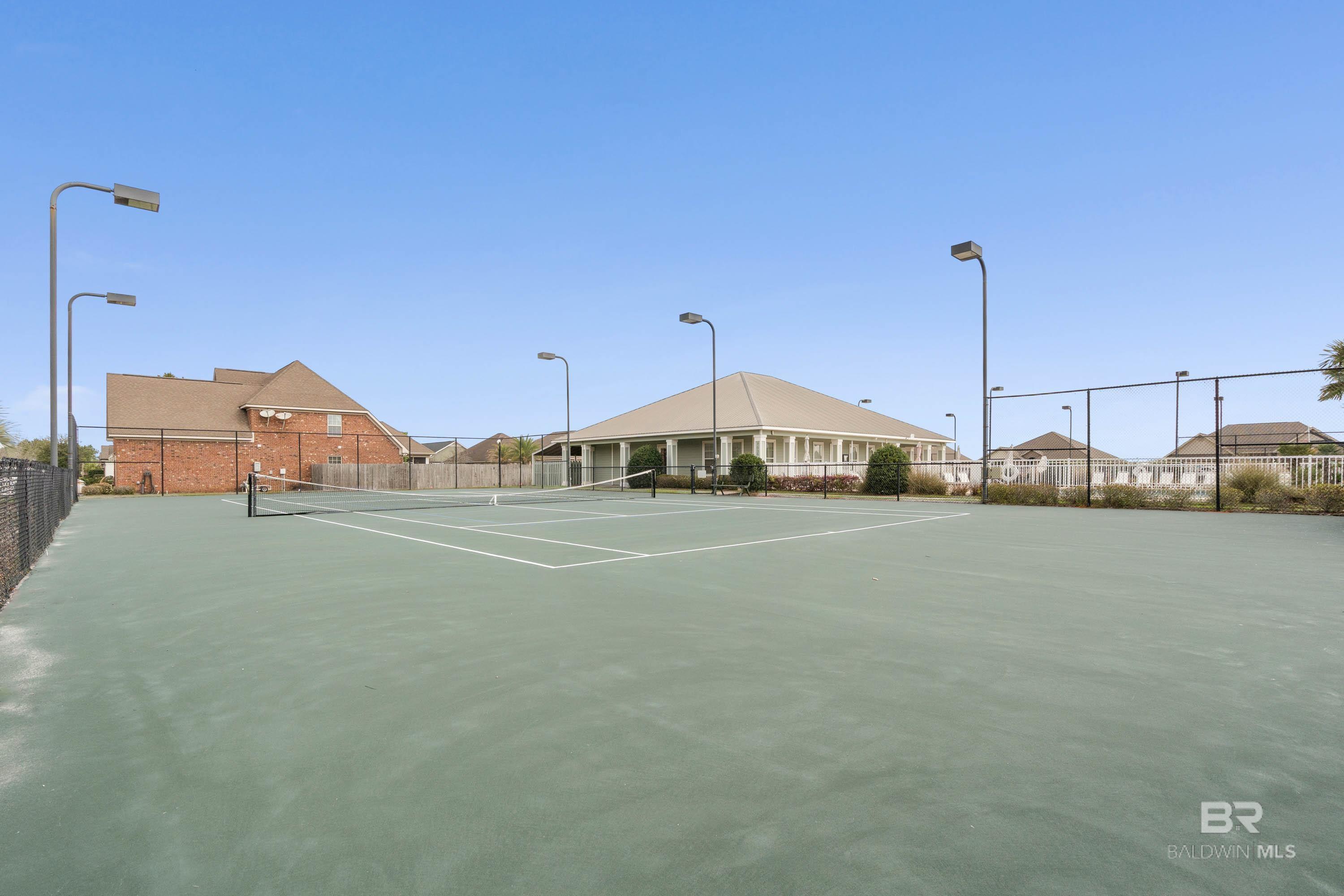 398413 | Photo 26