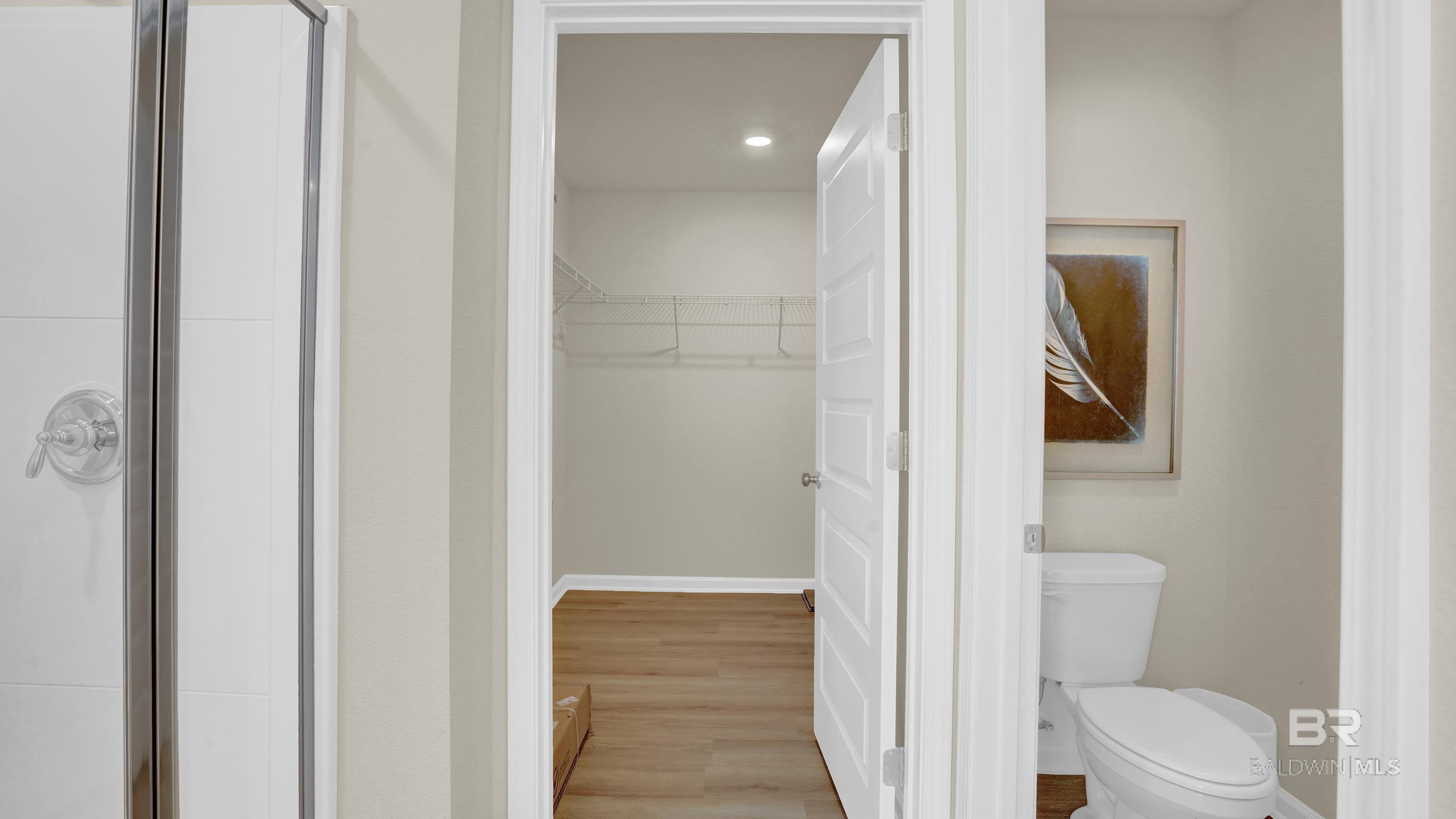 https://zimg.paragon.ice.com/ParagonImages/Property/PG/BCAR/398448/19/0/0/410b70cff644422a6ddddd9cd2376ec8/7/b85dfe31ad2c1a099d18b3cf5b80206a/398448-720BA41D-FBE3-42E2-B5DA-EE32A8DB9498.JPG