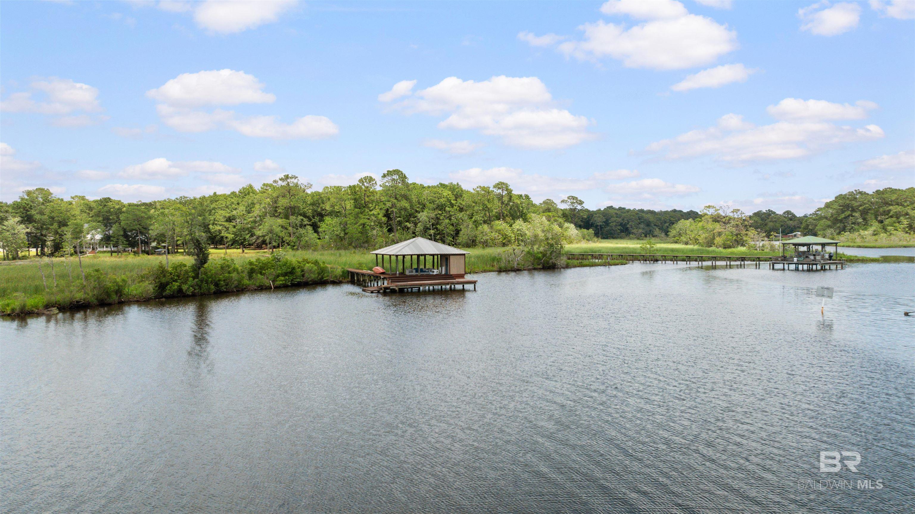 398450 | Photo 12