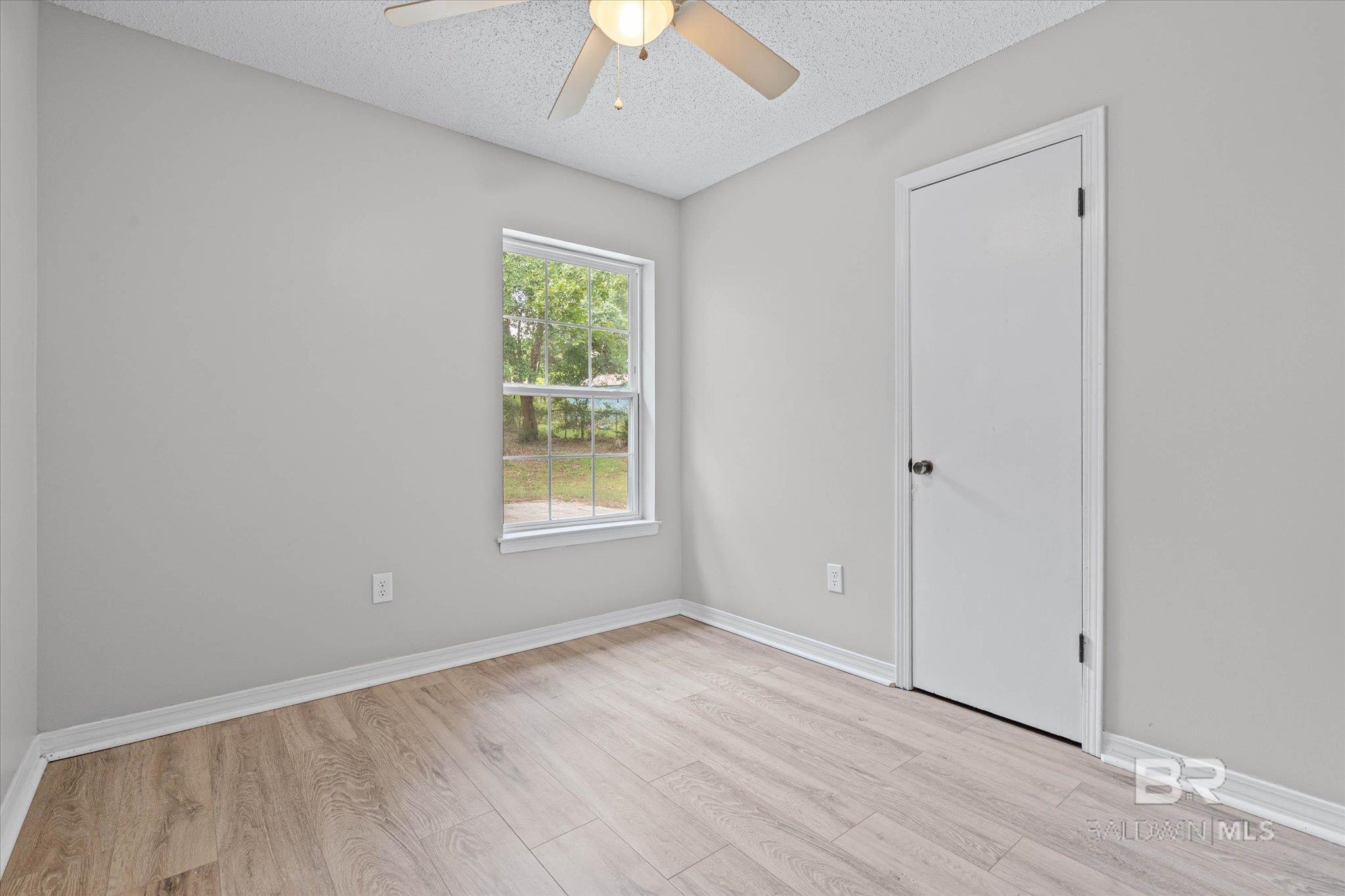 https://zimg.paragon.ice.com/ParagonImages/Property/PG/BCAR/398452/11/0/0/0cb04236be048d0d3bc776589df15965/7/4be52e1beae64d4479c01eda01ab9963/398452-3eb8e74a-b220-48c0-951f-2b6d27d98a25.JPG