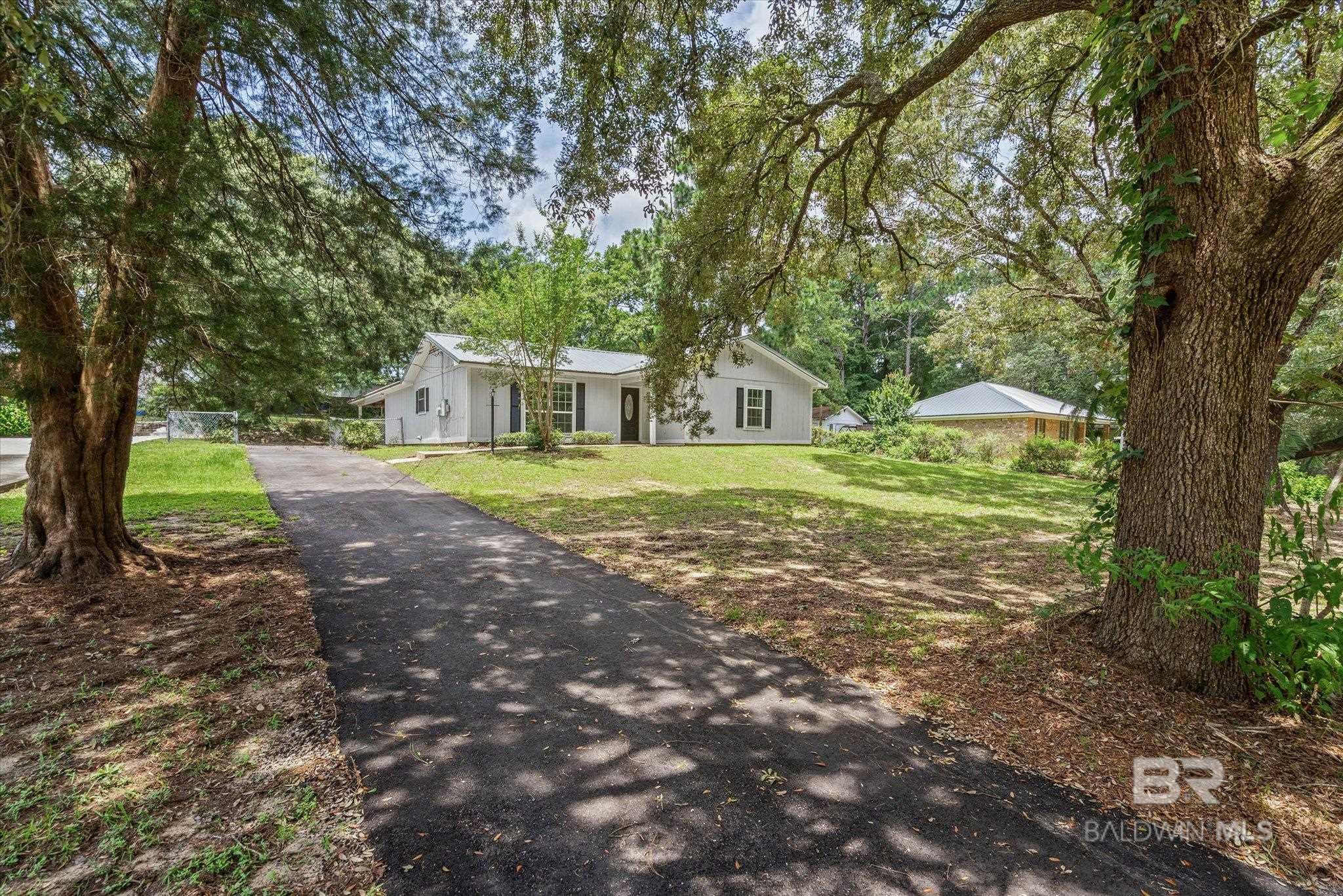 https://zimg.paragon.ice.com/ParagonImages/Property/PG/BCAR/398452/29/0/0/bbe8026135ef4d3d5a94f782bb08a472/7/4be52e1beae64d4479c01eda01ab9963/398452-43cb70bd-f3ab-44cd-bb4b-9df241a660bc.JPG