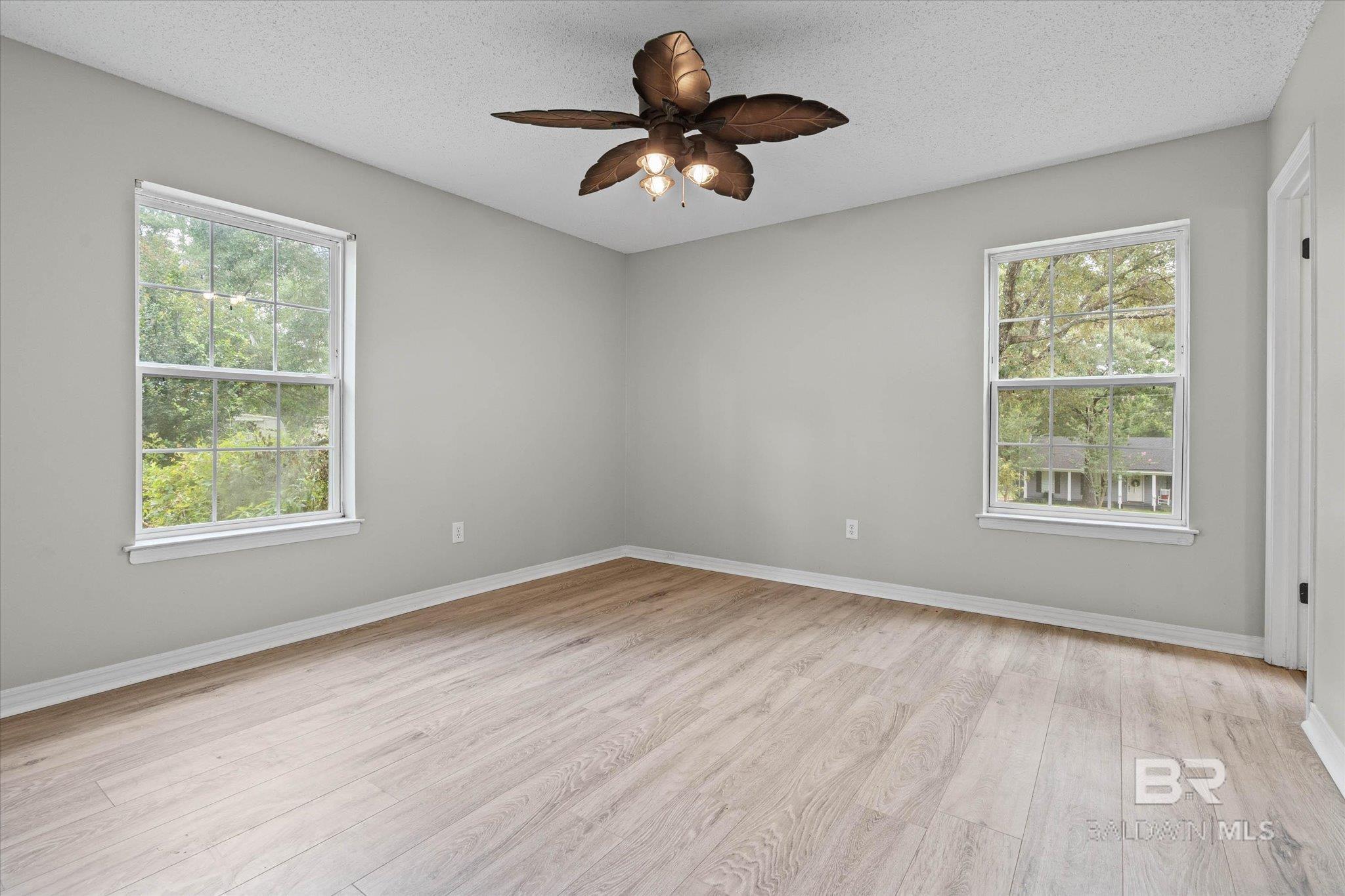 https://zimg.paragon.ice.com/ParagonImages/Property/PG/BCAR/398452/8/0/0/d80ce4a8086f965a007c210b0ec5261e/7/4be52e1beae64d4479c01eda01ab9963/398452-dfb843b7-ca24-4cb6-95f0-0fdb43946f82.JPG
