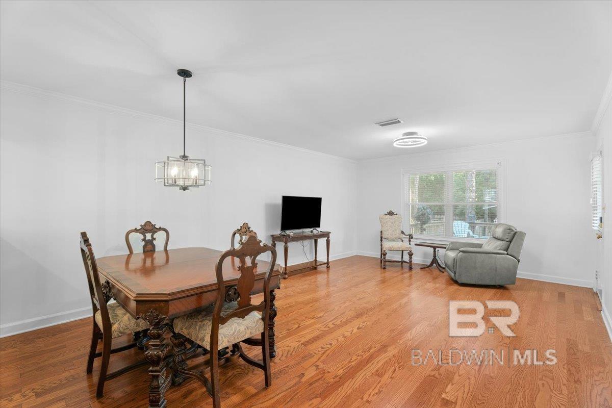 https://zimg.paragon.ice.com/ParagonImages/Property/PG/BCAR/398489/10/0/0/dd2973e6cfe2bfb278a7b662cc530d92/7/2b219ca0e0a4d1521c531ccd690d5438/398489-aa03ed65-2aa8-47cb-b825-4f4d0c0195d6.JPG