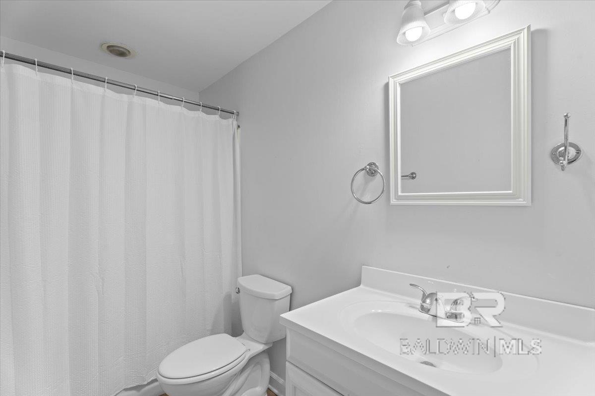 https://zimg.paragon.ice.com/ParagonImages/Property/PG/BCAR/398489/17/0/0/3eaef3cd235bf2ef5ae9ff72b913f613/7/2b219ca0e0a4d1521c531ccd690d5438/398489-54b9bdb4-b693-47a8-8bc8-b330883cd18c.JPG