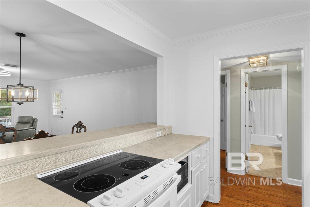 https://zimg.paragon.ice.com/ParagonImages/Property/PG/BCAR/398489/7/0/0/ae947110dbce5f0e151dd3221fb3620c/7/2b219ca0e0a4d1521c531ccd690d5438/398489-b9bbe904-b616-4abd-8727-1a9c593e5d05.JPG