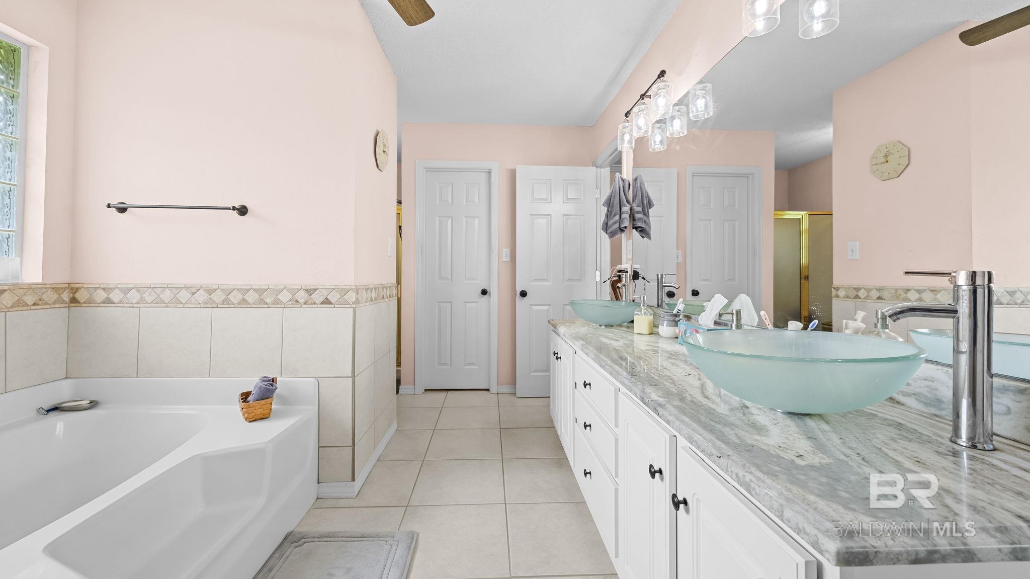 398501 | Photo 21