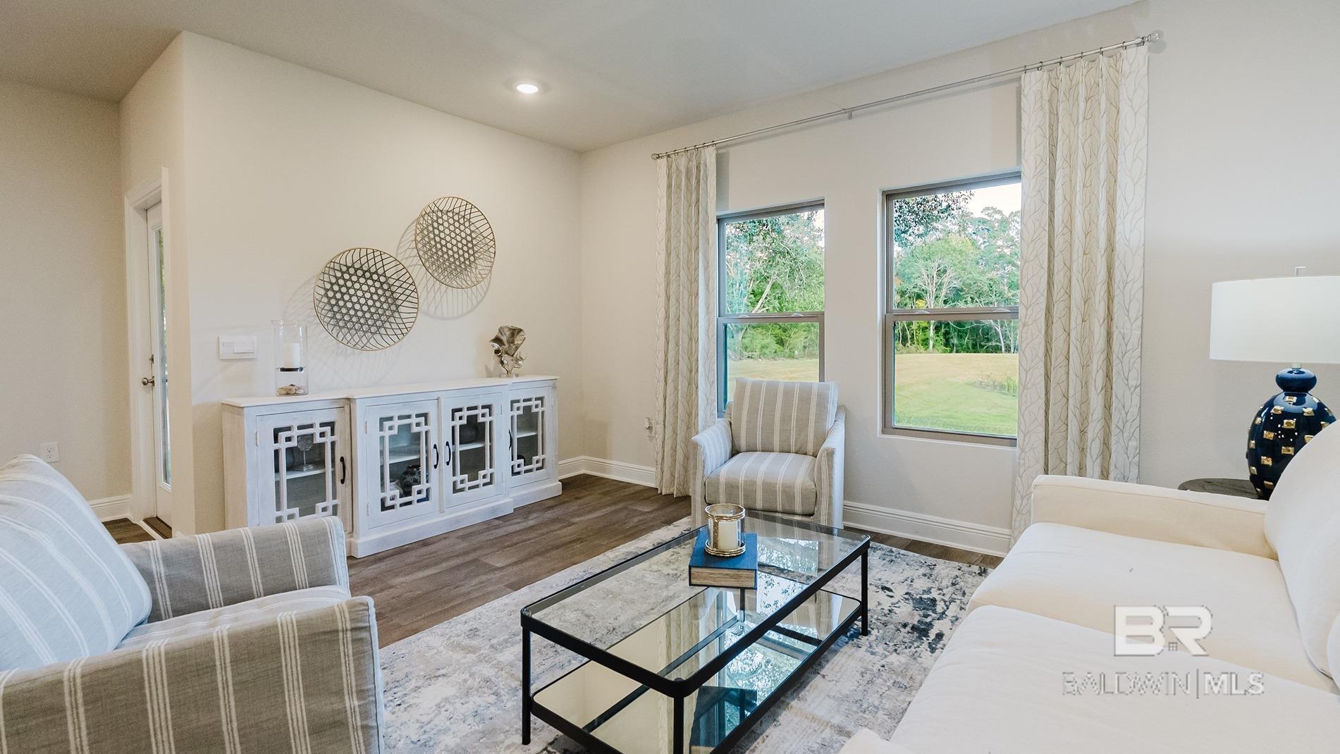 https://zimg.paragon.ice.com/ParagonImages/Property/PG/BCAR/398559/22/0/0/0858195d4ad82faa1e7ca8b0eaf52f87/7/b16c55101b84d22418ad1dc6ca9b6ff3/398559-6cfafc83-a826-4ee8-bffa-d07458393de8.JPG