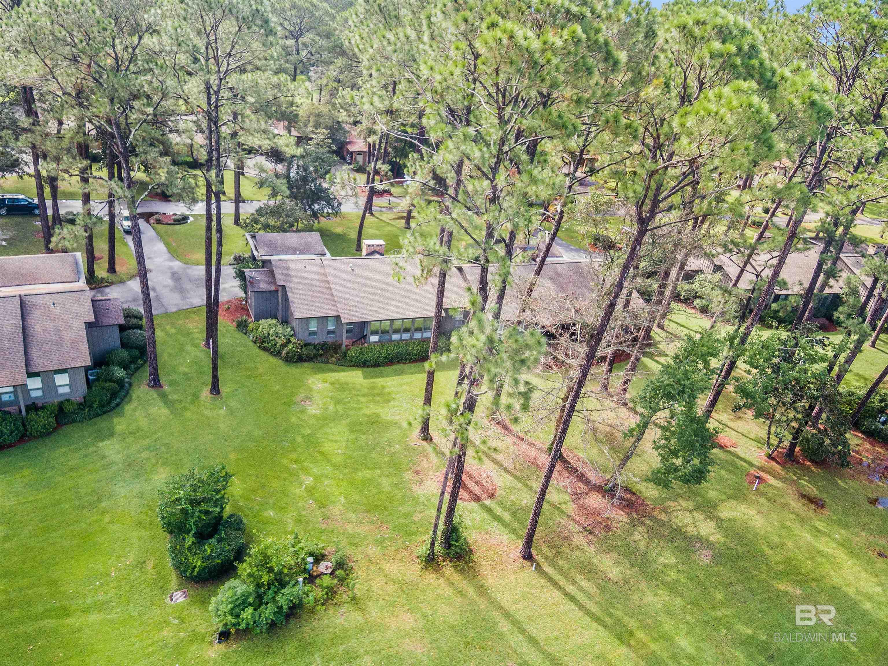 https://zimg.paragon.ice.com/ParagonImages/Property/PG/BCAR/398560/12/0/0/1f47e3bf50b92d03efb7e9c9f47998ac/7/6211268c9a7b53042c063490a2730618/398560-6426054b-5ba2-44ad-889d-0db7b529229f.JPG