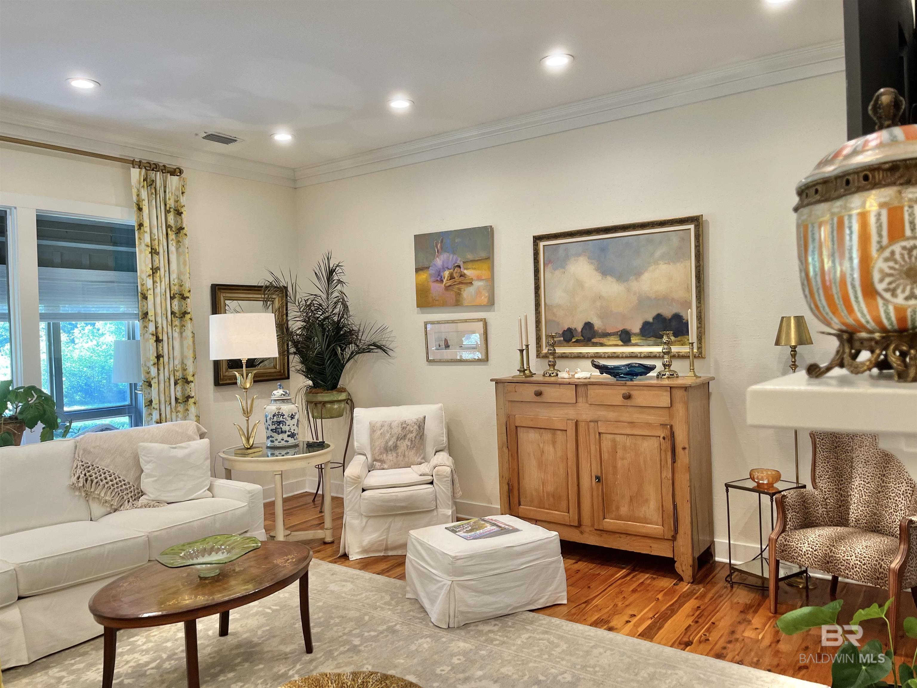 https://zimg.paragon.ice.com/ParagonImages/Property/PG/BCAR/398560/21/0/0/d3bb8280d9de0aed2c1c039f879de5b5/7/6211268c9a7b53042c063490a2730618/398560-9edfa2bb-af8c-433d-9cba-fbcdbc7a00ec.JPG