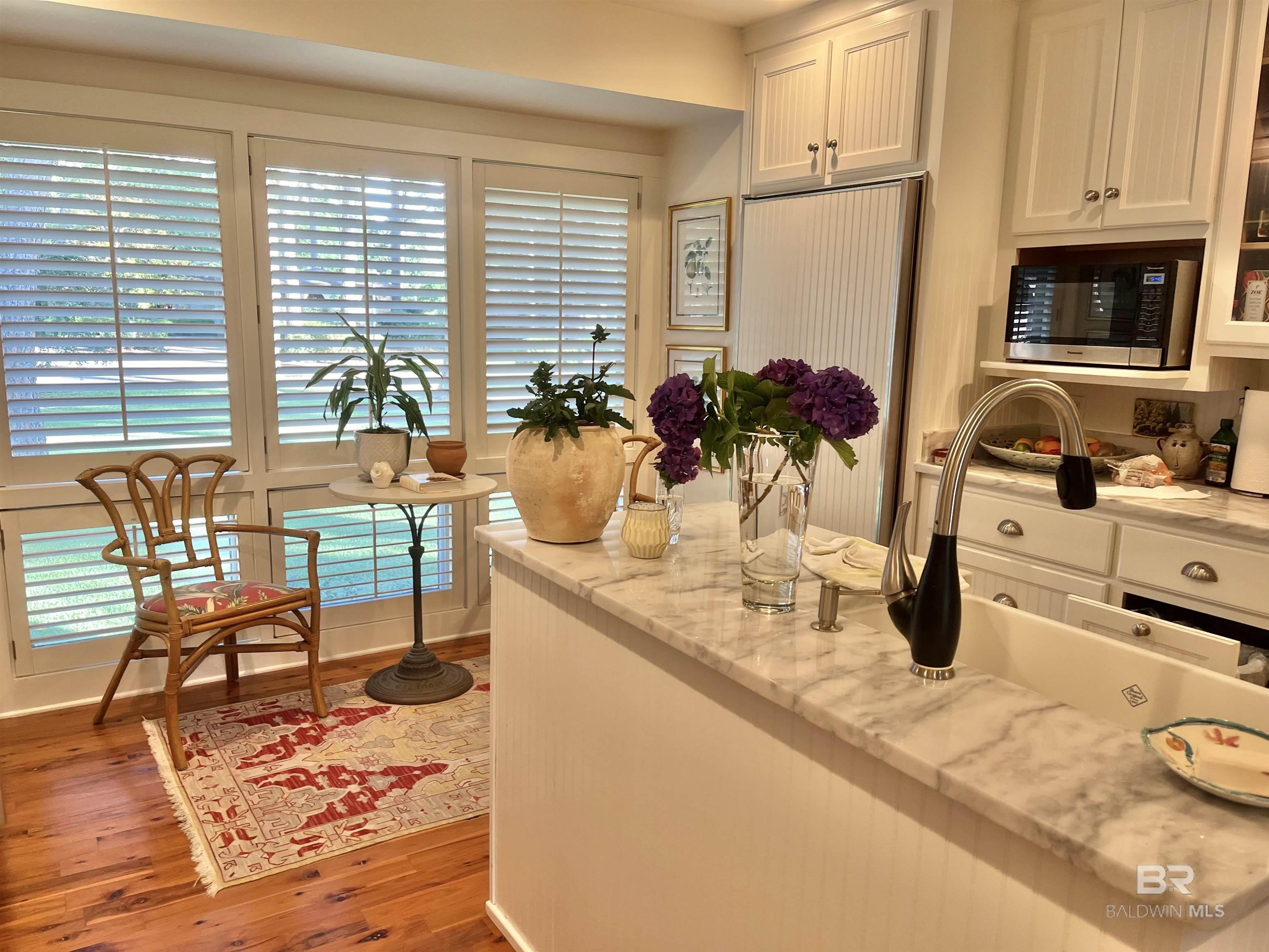 https://zimg.paragon.ice.com/ParagonImages/Property/PG/BCAR/398560/24/0/0/f50a00a7fedeb2c03554b038c7c0a823/7/6211268c9a7b53042c063490a2730618/398560-b3e86b01-c3b0-4f65-b19c-53be4a0b8802.JPG