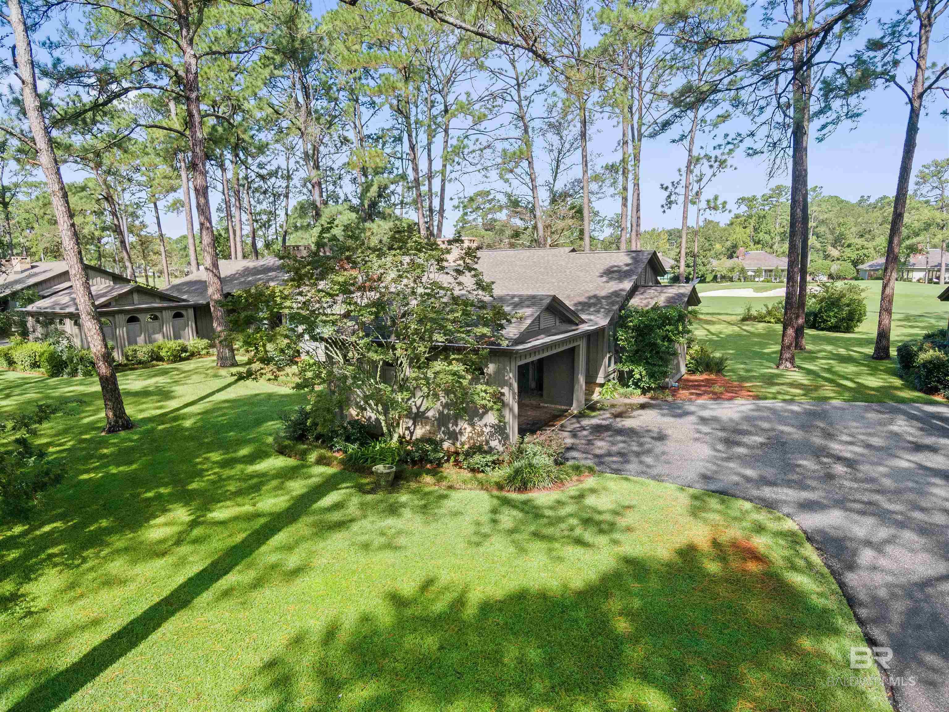 https://zimg.paragon.ice.com/ParagonImages/Property/PG/BCAR/398560/7/0/0/07ac3a2dd001ae8b72506e0c4c904cdc/7/6211268c9a7b53042c063490a2730618/398560-4292258e-0383-4c42-ac6b-b1771c84ad30.JPG