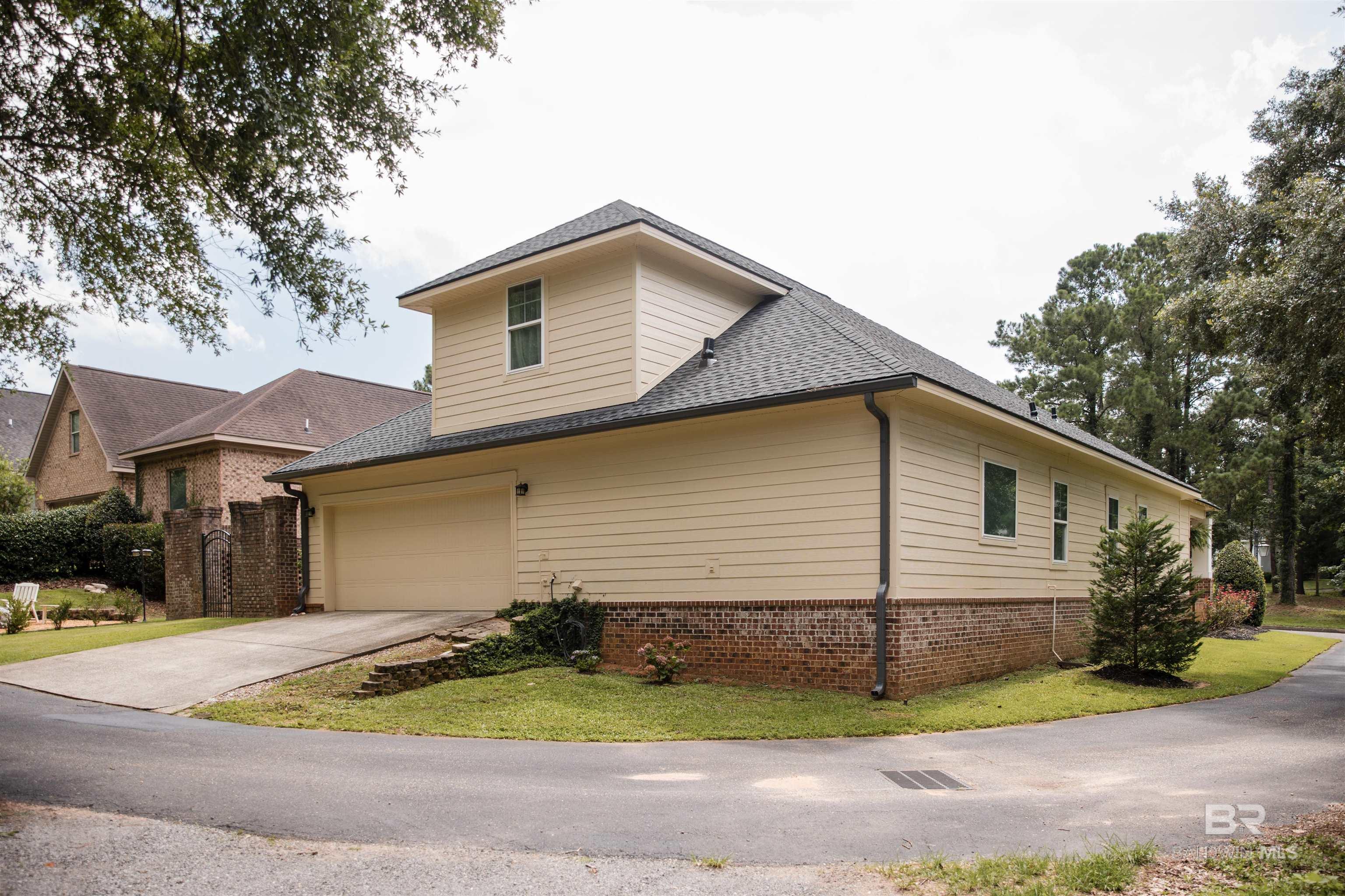 https://zimg.paragon.ice.com/ParagonImages/Property/PG/BCAR/398561/10/0/0/2582339a0fde3906e34ab767ce8ce918/7/d1731f1d7386b9a18d920f6ad0e463da/398561-53dd74b1-f0bf-42b4-af37-67c315b190c5.JPG