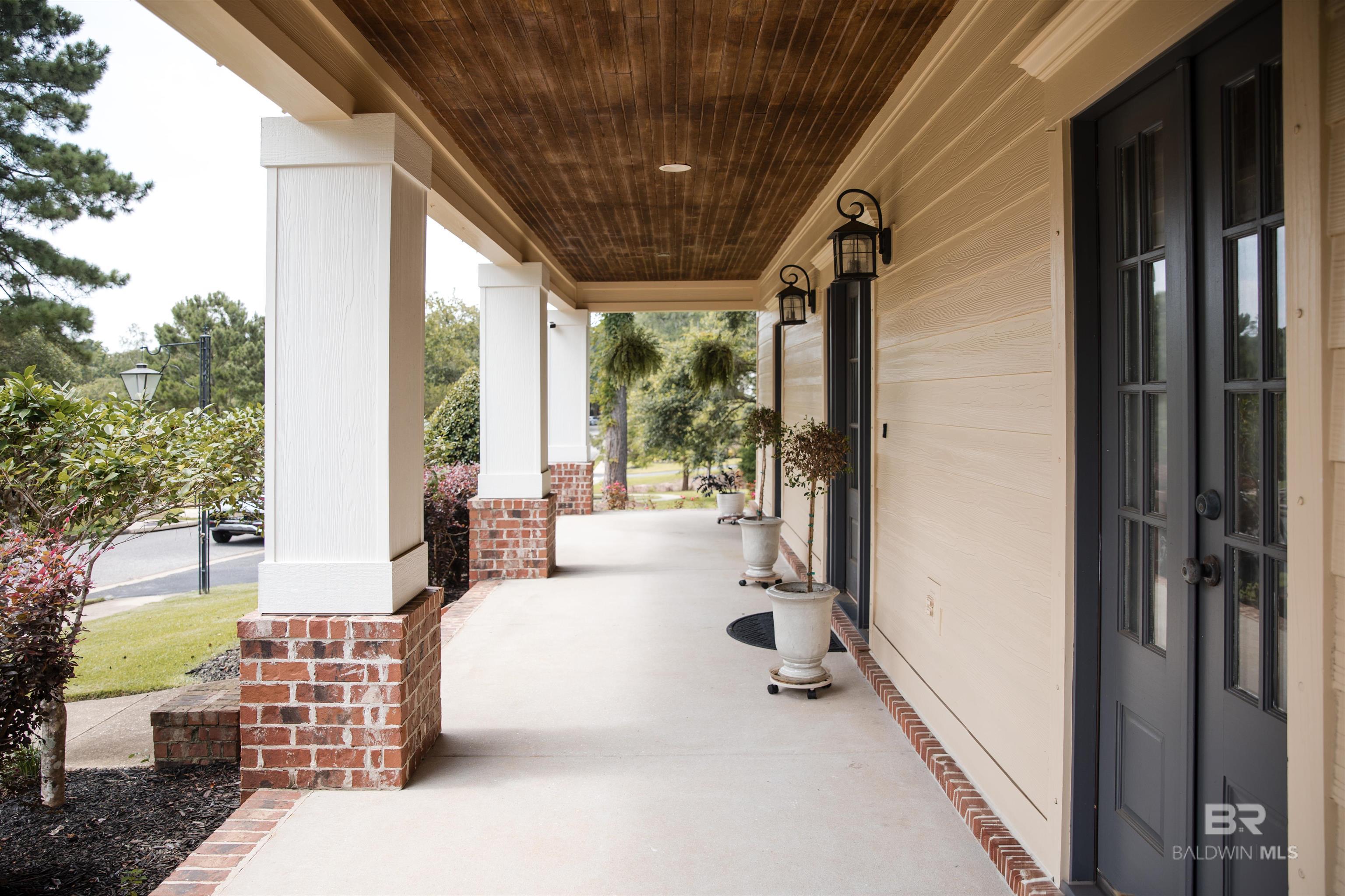 https://zimg.paragon.ice.com/ParagonImages/Property/PG/BCAR/398561/5/0/0/b05a1ac27a83fe3f6e0b73bfe859cfbd/7/d1731f1d7386b9a18d920f6ad0e463da/398561-5de7c169-a126-4c71-bf39-ce8b51b00a1a.JPG