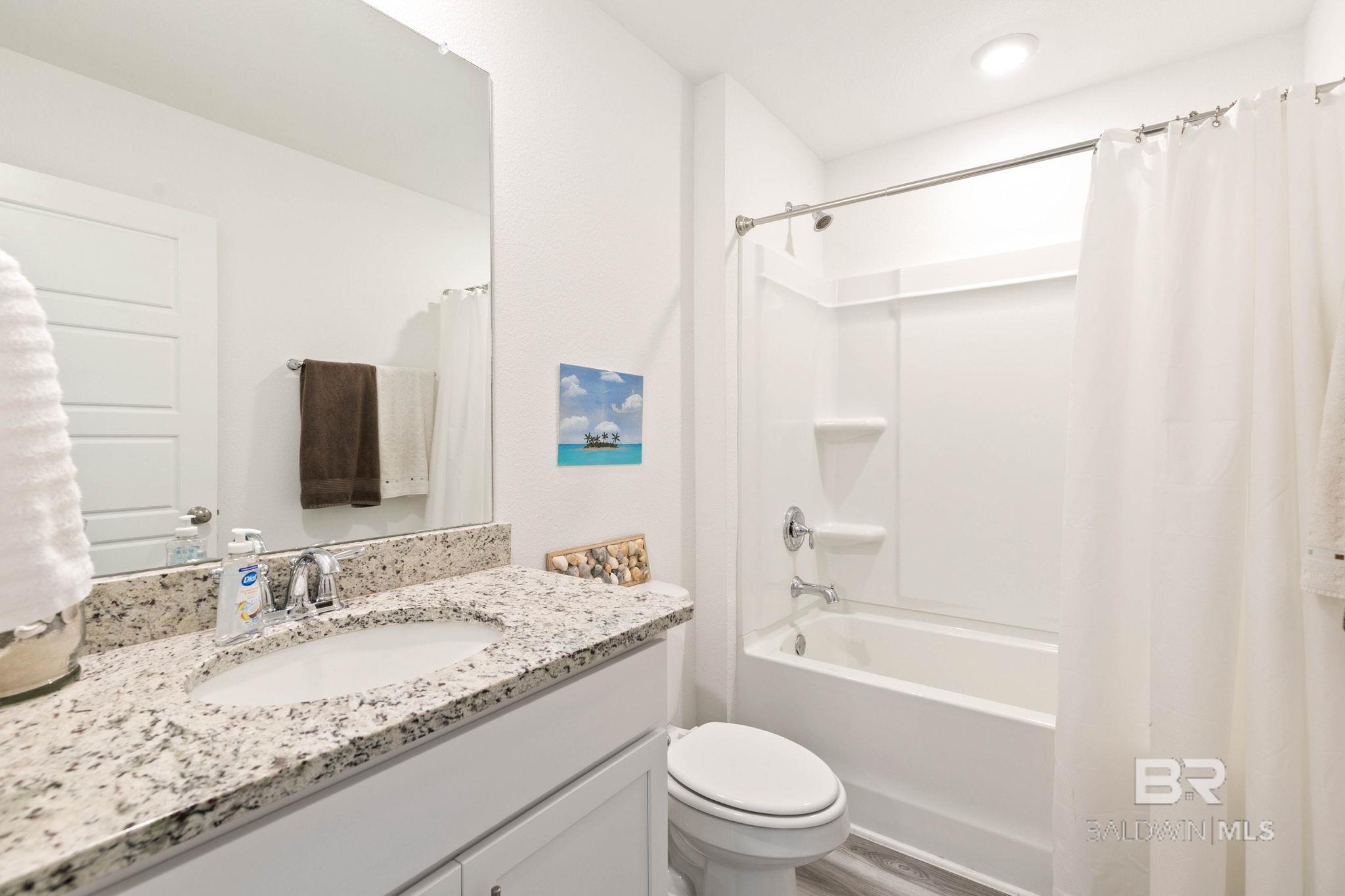 https://zimg.paragon.ice.com/ParagonImages/Property/PG/BCAR/398562/33/0/0/50b2c7061980a148d09bfca2251a723c/7/419b98e72c1d511cb9680f175715b77f/398562-c62faf17-3f6d-40f7-a408-4df5c0fb1ad7.JPG