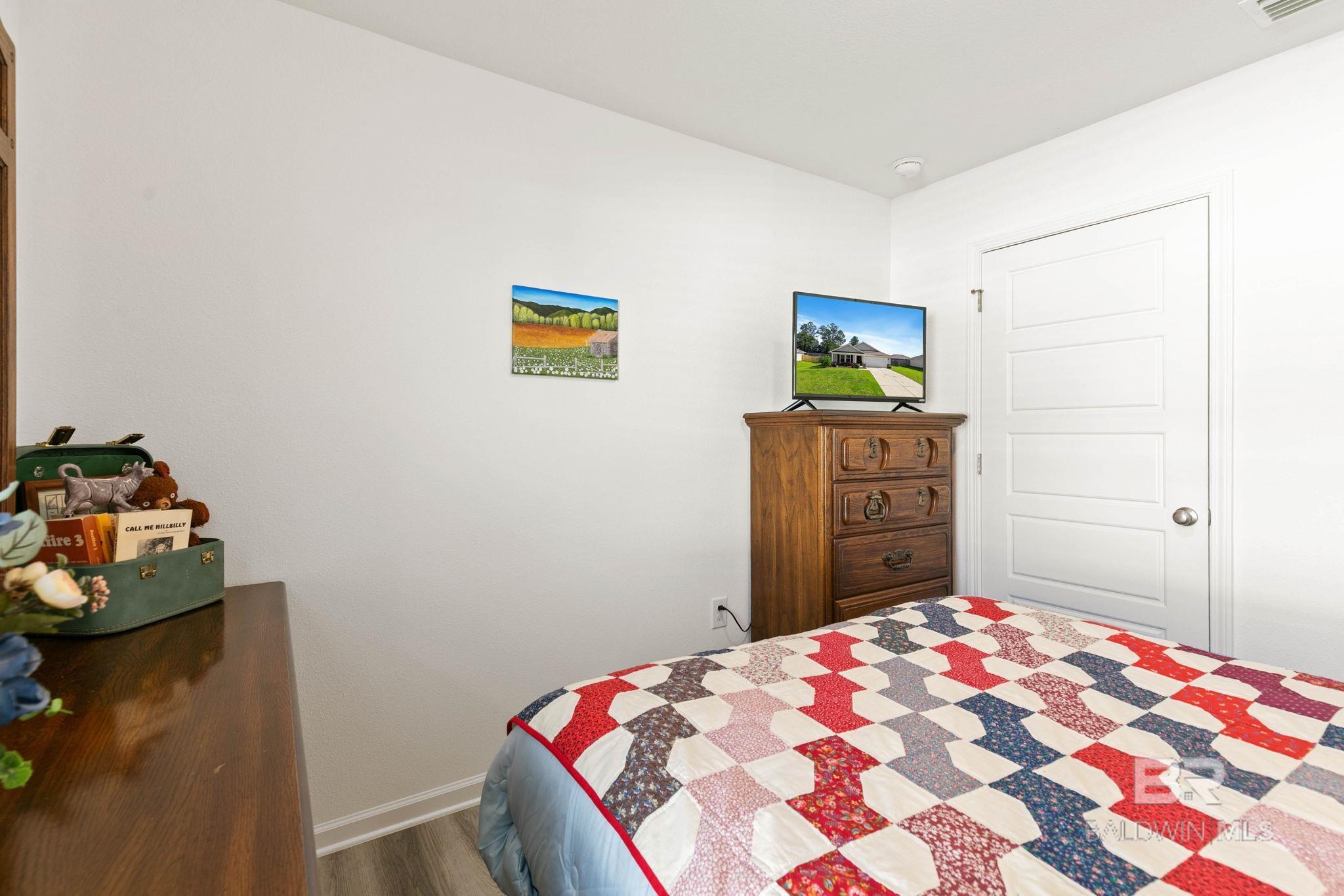 https://zimg.paragon.ice.com/ParagonImages/Property/PG/BCAR/398562/35/0/0/f00958b38a399abfd49a3fdc8a6b1bed/7/419b98e72c1d511cb9680f175715b77f/398562-b907c9af-bc07-433e-b7cf-03c6440a06e2.JPG