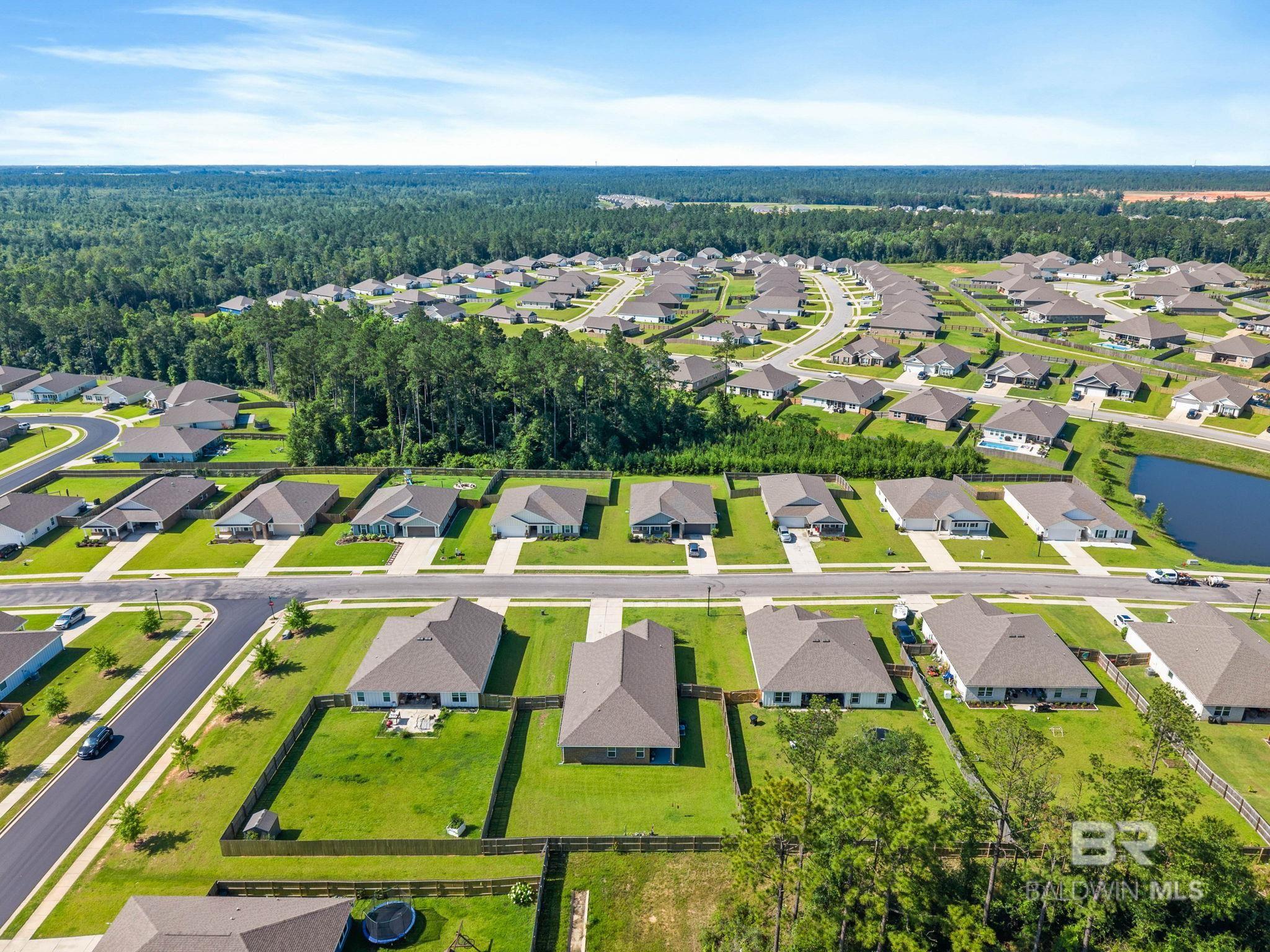 https://zimg.paragon.ice.com/ParagonImages/Property/PG/BCAR/398562/59/0/0/3ed1520c98ad41e739a633ed4618061a/7/419b98e72c1d511cb9680f175715b77f/398562-a29cb00f-9189-4bde-a281-21c46b646f99.JPG