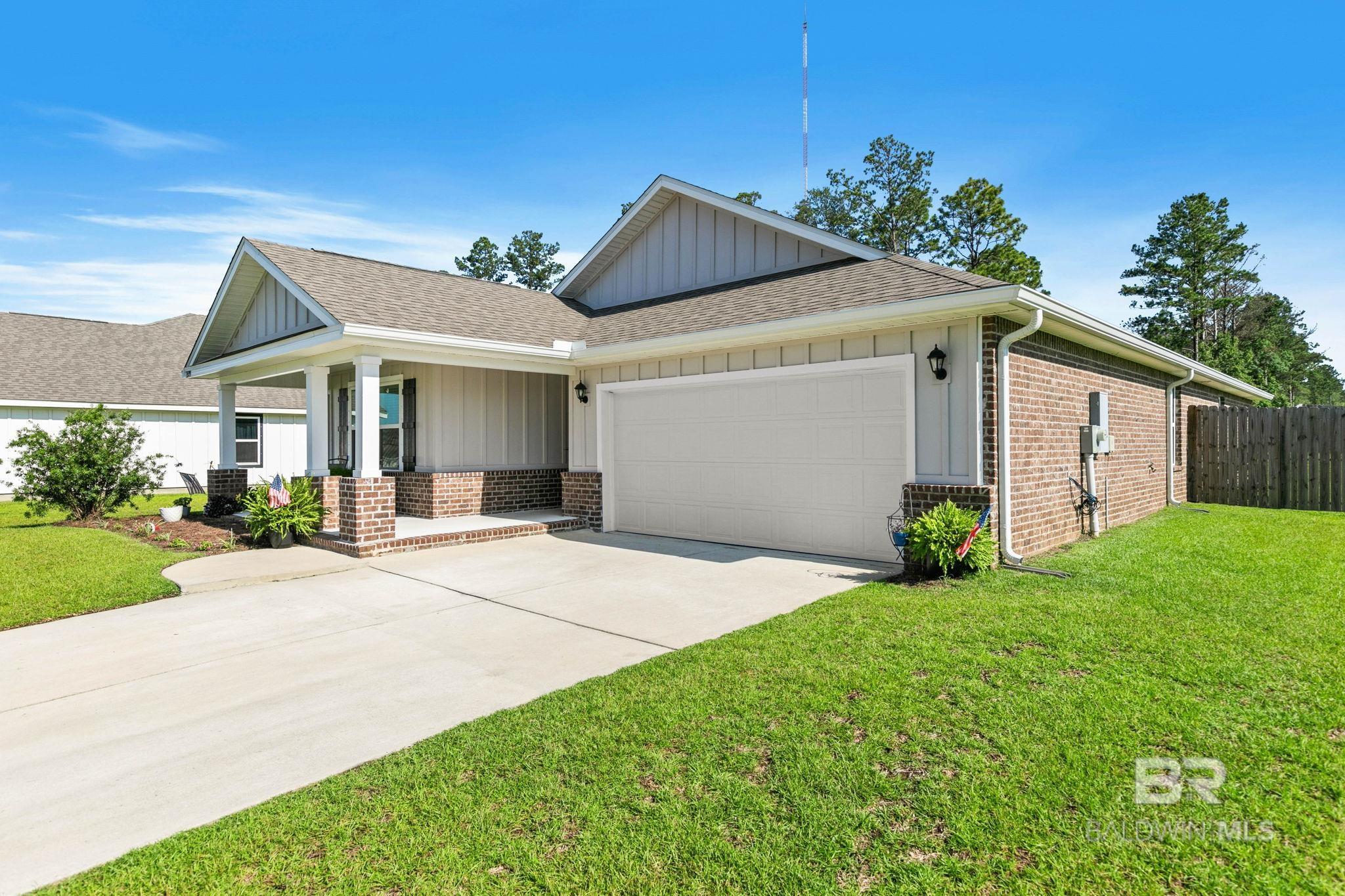 https://zimg.paragon.ice.com/ParagonImages/Property/PG/BCAR/398562/67/0/0/4d896518538f5fcaef89b4209399c21a/7/419b98e72c1d511cb9680f175715b77f/398562-93ae65eb-99e8-4c58-a0f1-90f50a9d722a.JPG