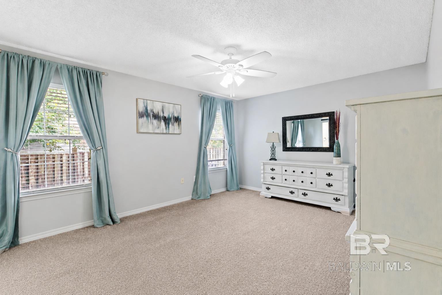 https://zimg.paragon.ice.com/ParagonImages/Property/PG/BCAR/398593/21/0/0/3ea8ad26482b1777ec95e67f9d3d5bd8/7/e341a65f5d20fb3d6aa9e2818a6beee8/398593-1ca17362-3637-4fdc-ad5b-60fa0c3e64bf.JPG