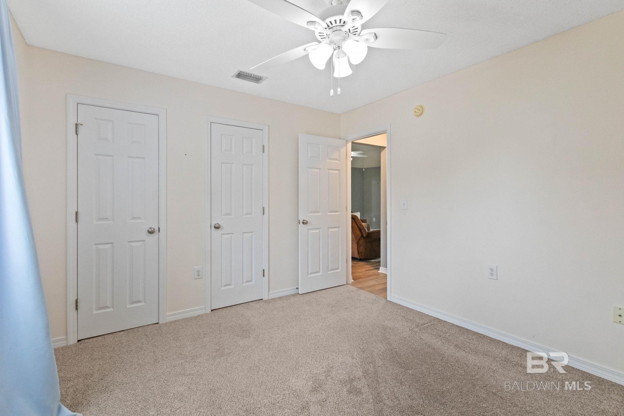 https://zimg.paragon.ice.com/ParagonImages/Property/PG/BCAR/398593/30/0/0/8301cb1d3a19fc0edc913b75343a4d02/7/e341a65f5d20fb3d6aa9e2818a6beee8/398593-52903881-91f1-4eb6-a5ab-a8c33960fa2d.JPG