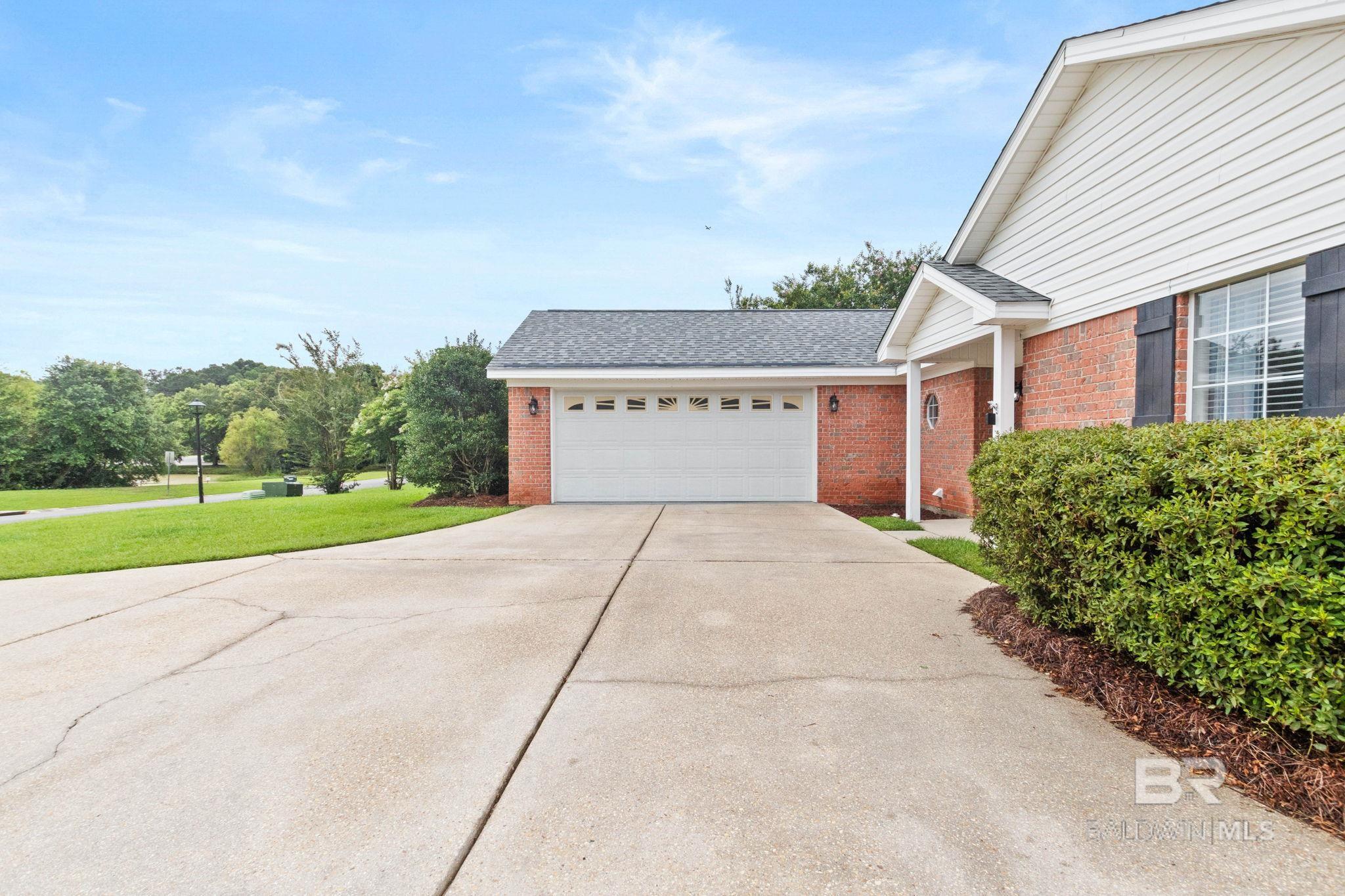https://zimg.paragon.ice.com/ParagonImages/Property/PG/BCAR/398593/48/0/0/8468c8e4f82a6ade3fbd4493217a9eb6/7/e341a65f5d20fb3d6aa9e2818a6beee8/398593-902dadf8-2f58-4c43-9bd5-e5762efbbdff.JPG