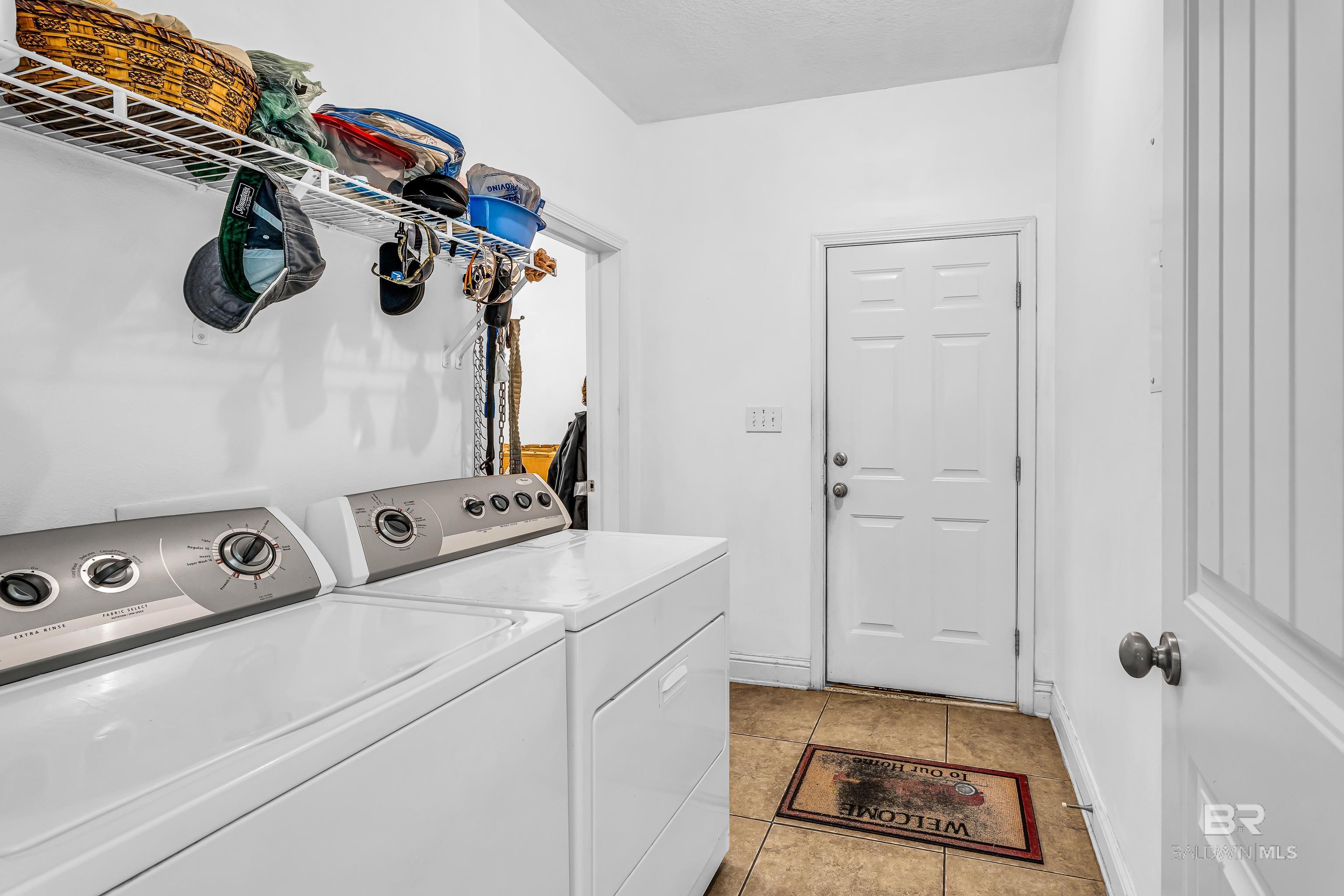 https://zimg.paragon.ice.com/ParagonImages/Property/PG/BCAR/398608/24/0/0/925b1d4e7deef0d33d5f5733dc5f66b8/7/856715121292b6a2beb705b1c06286a2/398608-a65b0f00-b67c-4216-a6fc-ef2b99341029.JPG