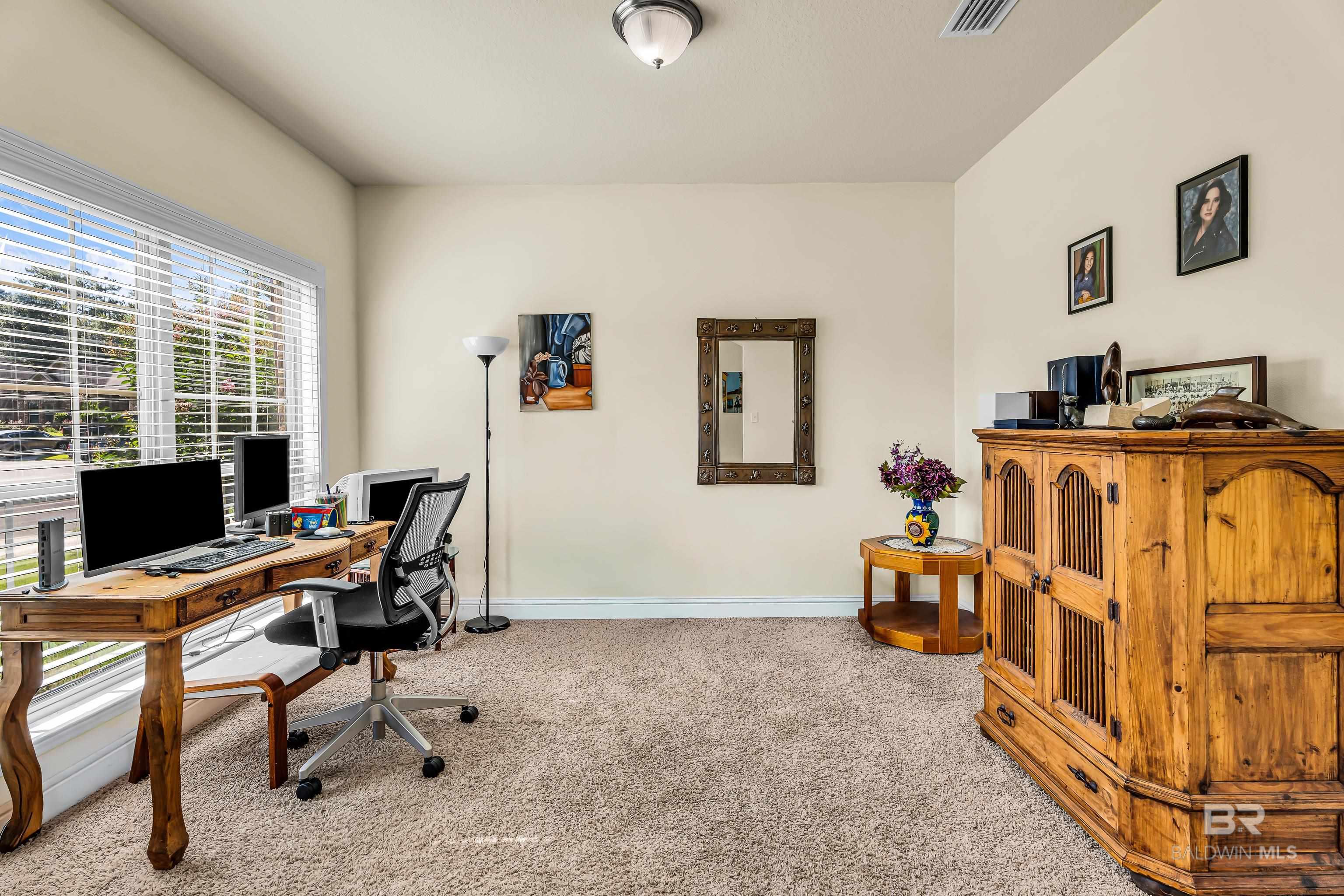 https://zimg.paragon.ice.com/ParagonImages/Property/PG/BCAR/398608/3/0/0/05eabd0a7073921c40a18db9d90e7f86/7/856715121292b6a2beb705b1c06286a2/398608-d90829e0-9b70-4615-bd0e-32b833711480.JPG