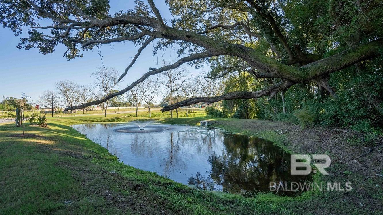 https://zimg.paragon.ice.com/ParagonImages/Property/PG/BCAR/398622/16/0/0/68a46bc226e35eb816b9e041cc1a43ad/7/db875f9c100901a9c92ca4a2b2404765/398622-3D609F79-117B-4AFC-A68E-3A003C27ACBD.JPG
