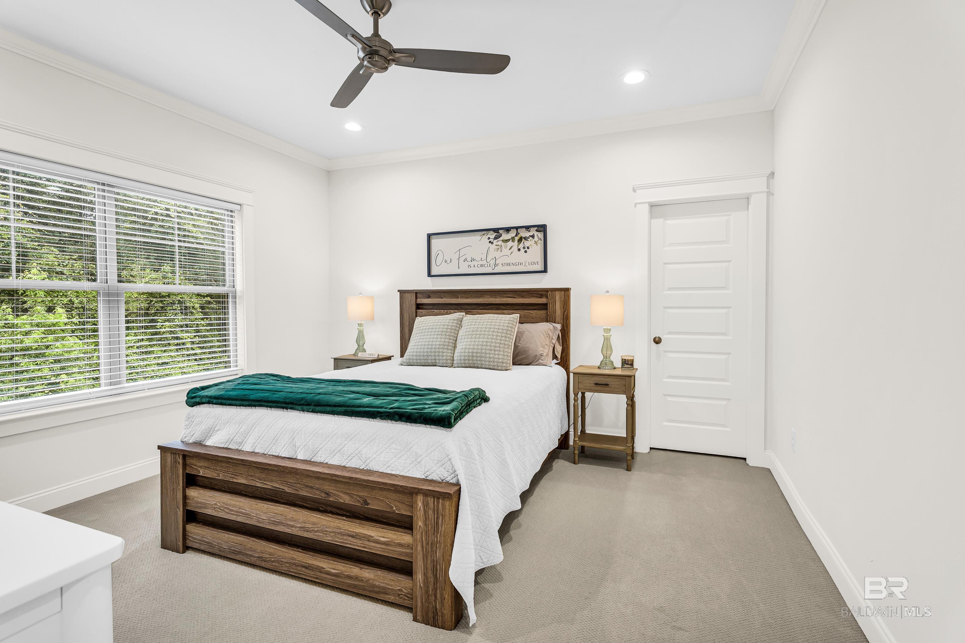 https://zimg.paragon.ice.com/ParagonImages/Property/PG/BCAR/398629/32/0/0/0fb425310d81edc66218f434995712da/7/1b8ca458821da60346697011d0b7034b/398629-7ca0fe81-5745-46fe-a3ff-a456589dadf8.JPG