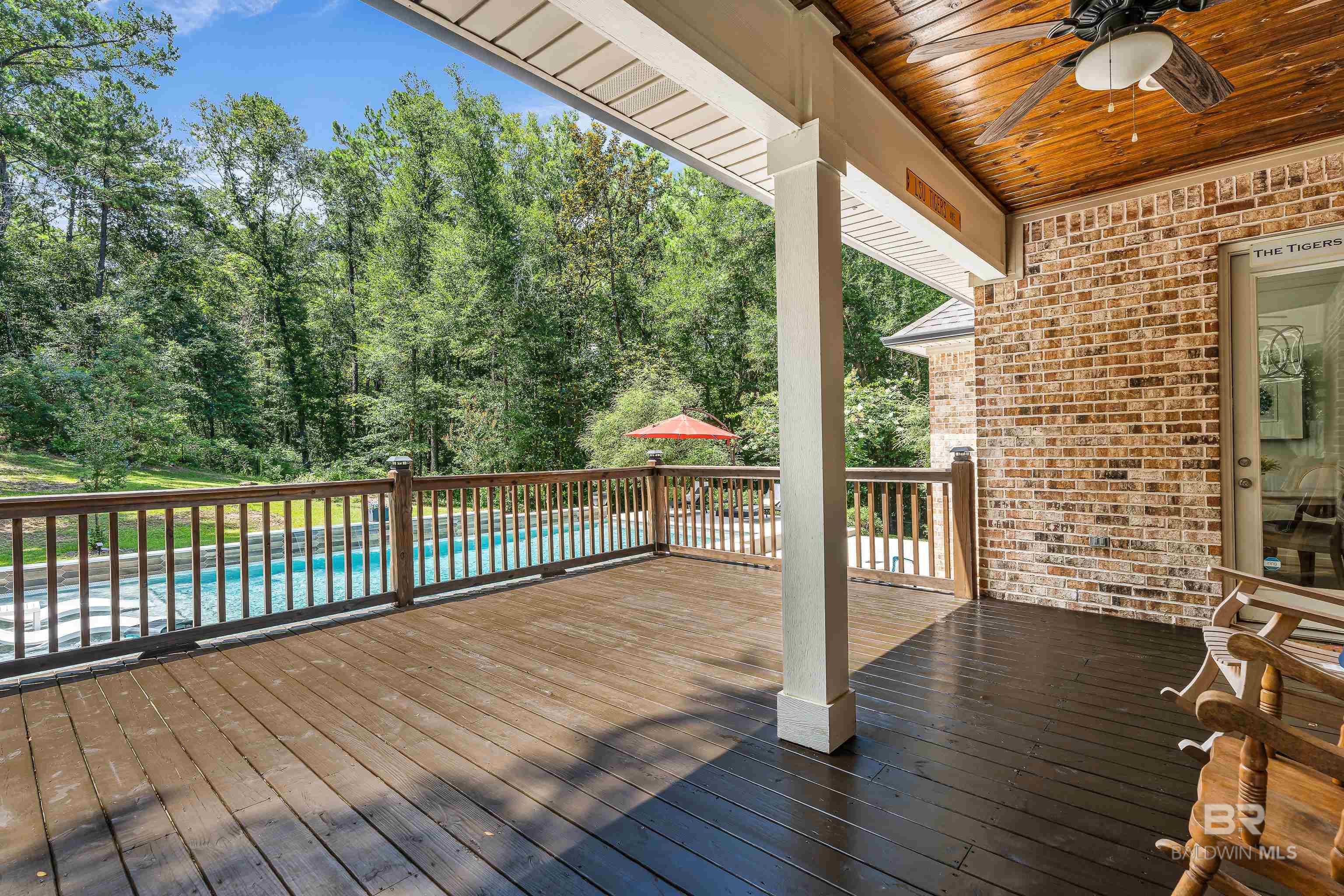 https://zimg.paragon.ice.com/ParagonImages/Property/PG/BCAR/398629/36/0/0/85a8d26a8f30577452bd4eb4c0dfac33/7/1b8ca458821da60346697011d0b7034b/398629-1a9564b8-b703-4081-8486-3a7cf3d95cd0.JPG