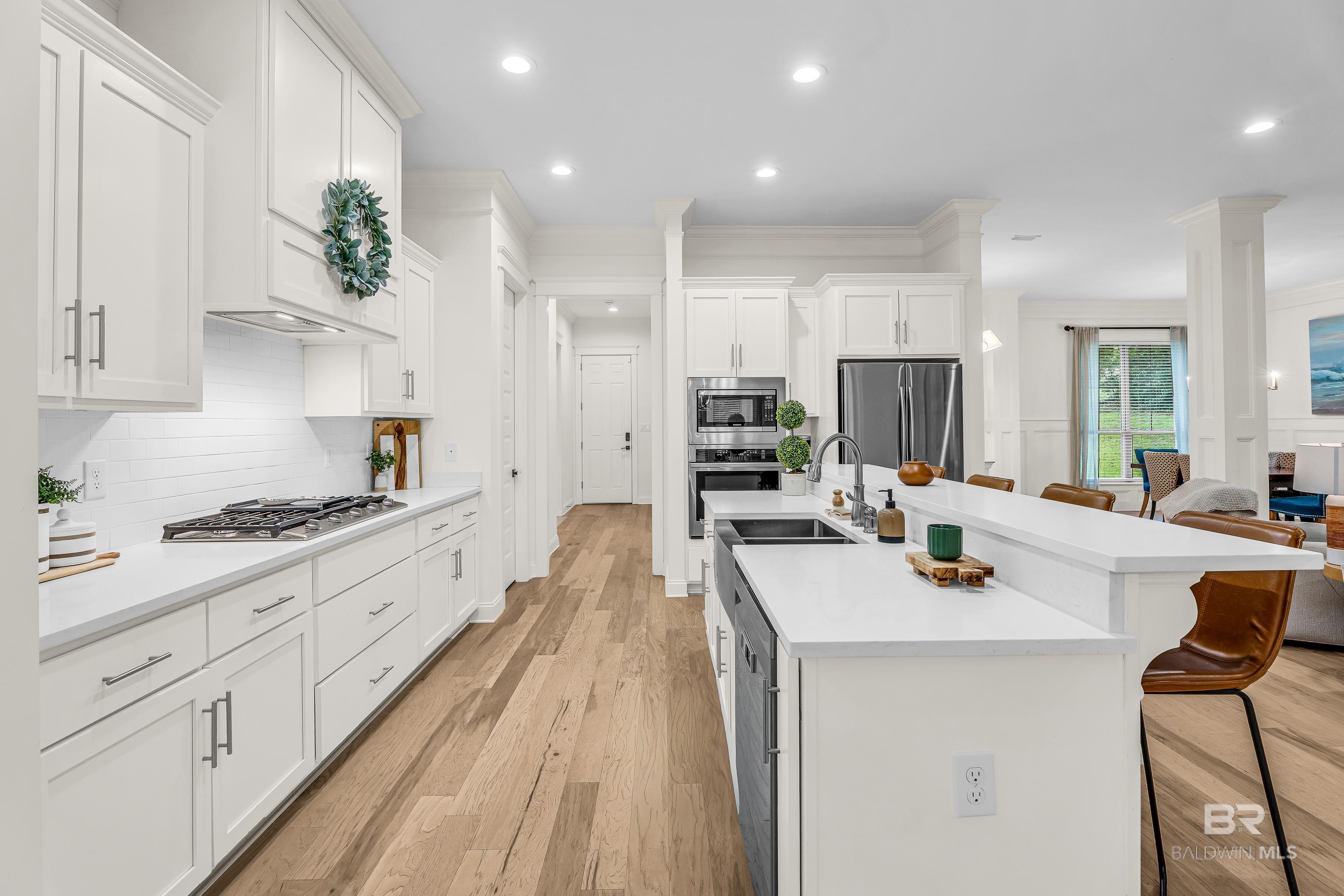 https://zimg.paragon.ice.com/ParagonImages/Property/PG/BCAR/398629/9/0/0/24555cb19aaeb8a2e4e4a8de63ba6b7e/7/1b8ca458821da60346697011d0b7034b/398629-8d1da1ea-d23d-434d-bdbf-1029e5c9b275.JPG