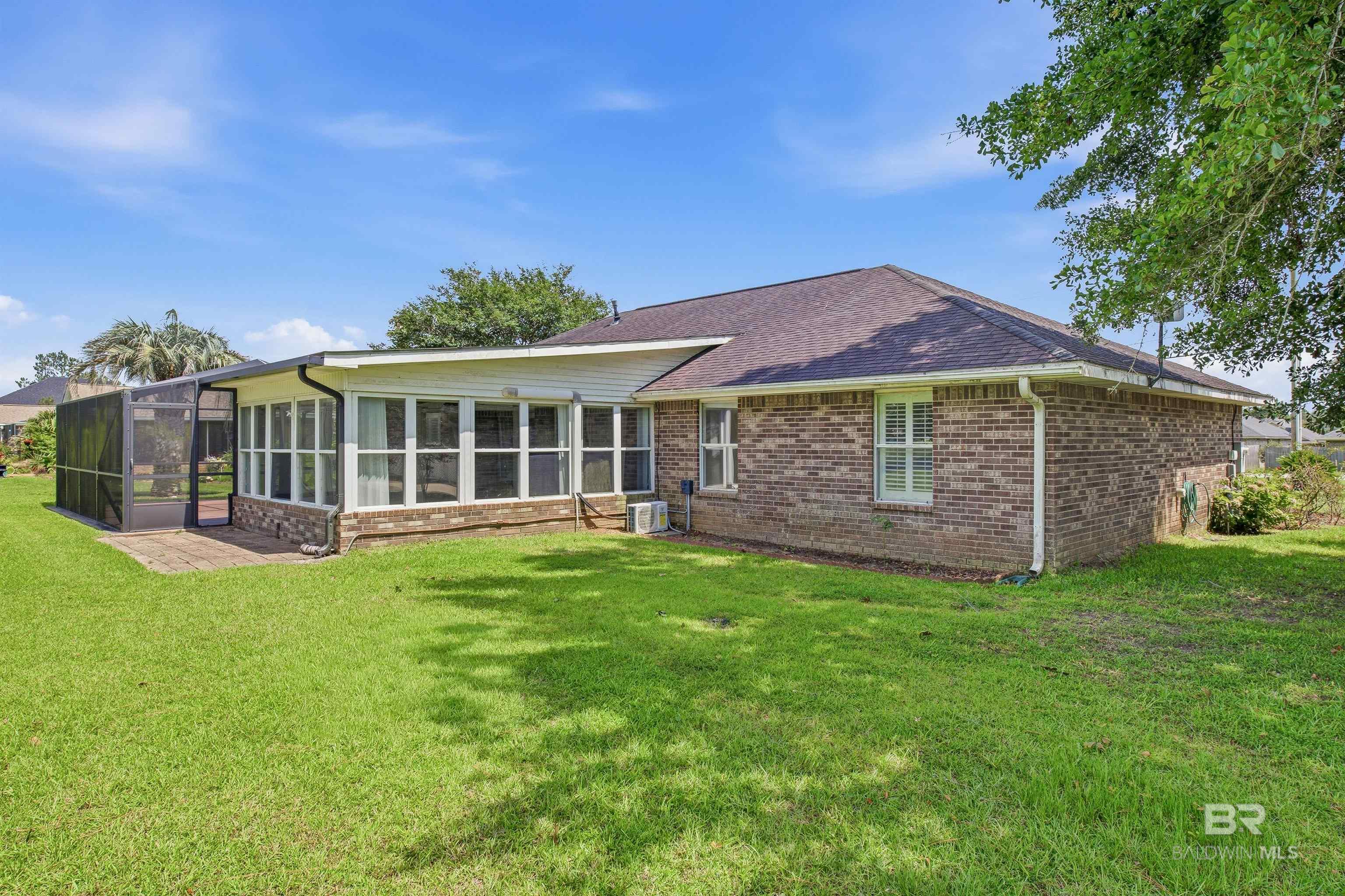 https://zimg.paragon.ice.com/ParagonImages/Property/PG/BCAR/398637/10/0/0/3adc867a5142ca1c81127050f3445a08/7/8f914319bbe7b1aff9b6b4c1be637a6e/398637-eac6b52d-666f-4273-a859-05d9e7d091e7.JPG