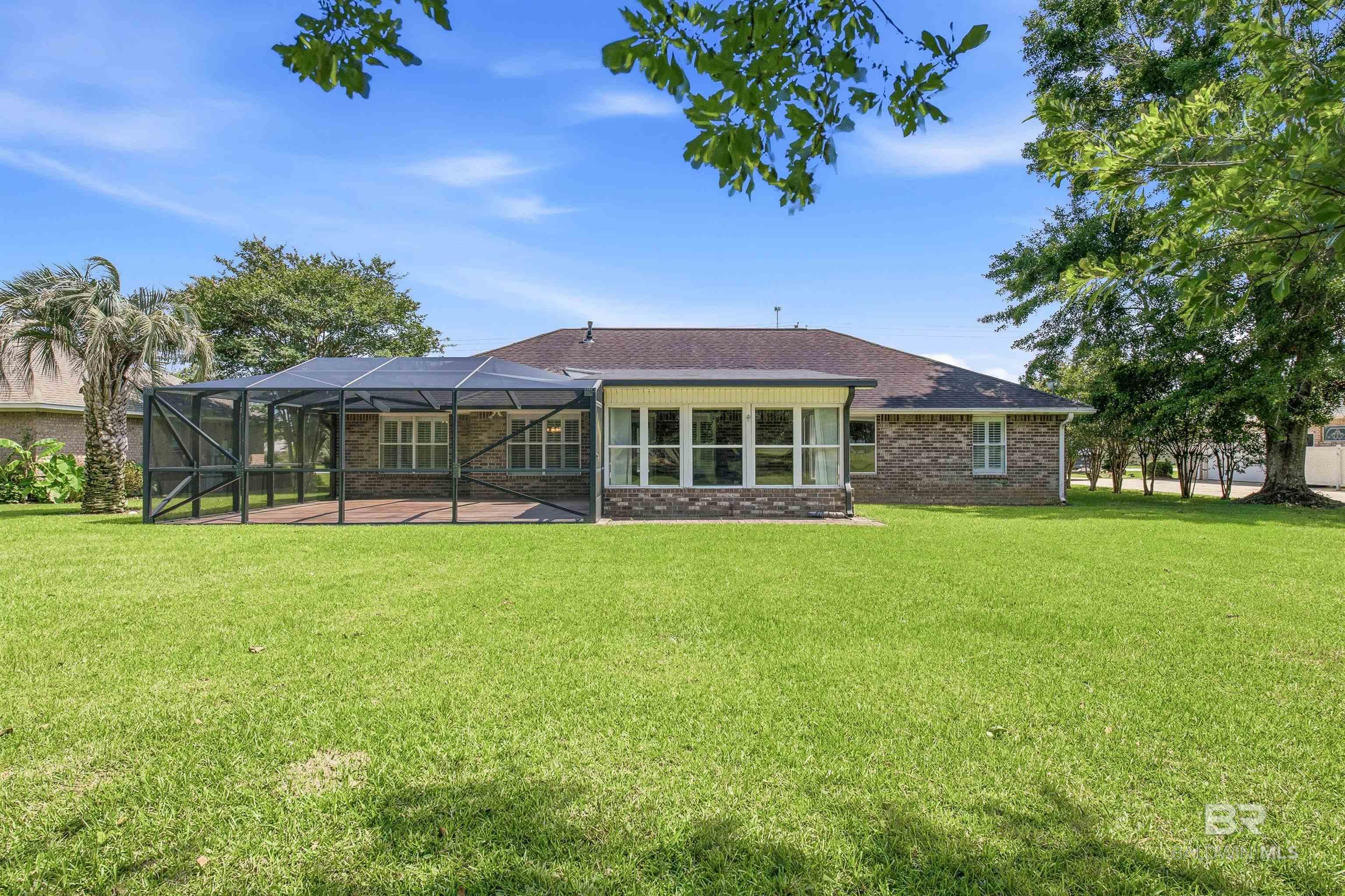 https://zimg.paragon.ice.com/ParagonImages/Property/PG/BCAR/398637/12/0/0/2440617ed0385c7db25a99fc21928476/7/8f914319bbe7b1aff9b6b4c1be637a6e/398637-c201bc1a-4ff8-445b-9bf2-77b2cd66ade9.JPG