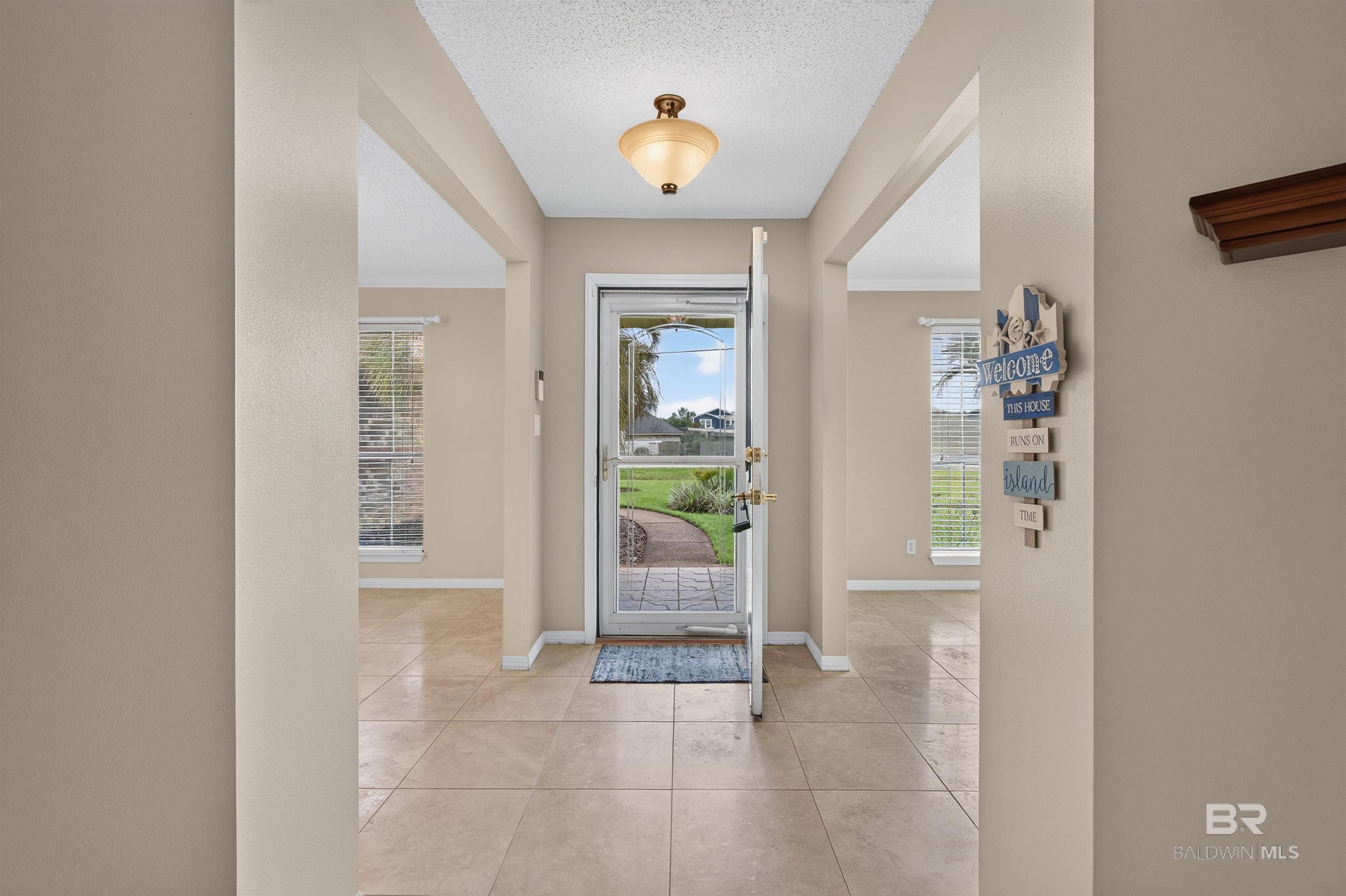 https://zimg.paragon.ice.com/ParagonImages/Property/PG/BCAR/398637/18/0/0/f6c2d98f28028c6d9c9b79741aab6ca1/7/8f914319bbe7b1aff9b6b4c1be637a6e/398637-667aaede-75b8-4853-a04d-1684c28efa28.JPG