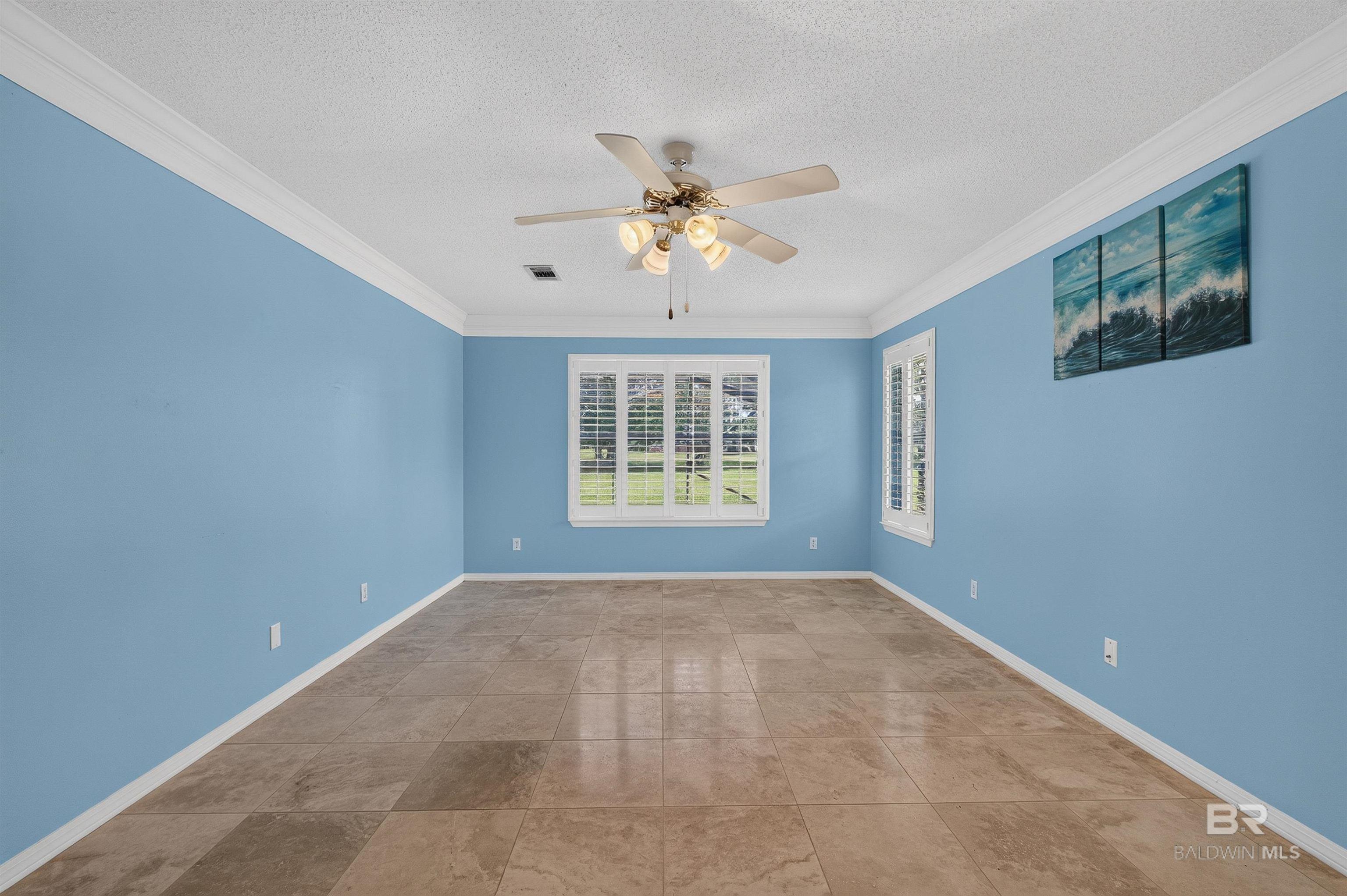 https://zimg.paragon.ice.com/ParagonImages/Property/PG/BCAR/398637/49/0/0/cec31f7d3a85136c1646c1e6f8a5c57a/7/8f914319bbe7b1aff9b6b4c1be637a6e/398637-0d526e1d-5f8d-4149-8e36-281ea4d30480.JPG