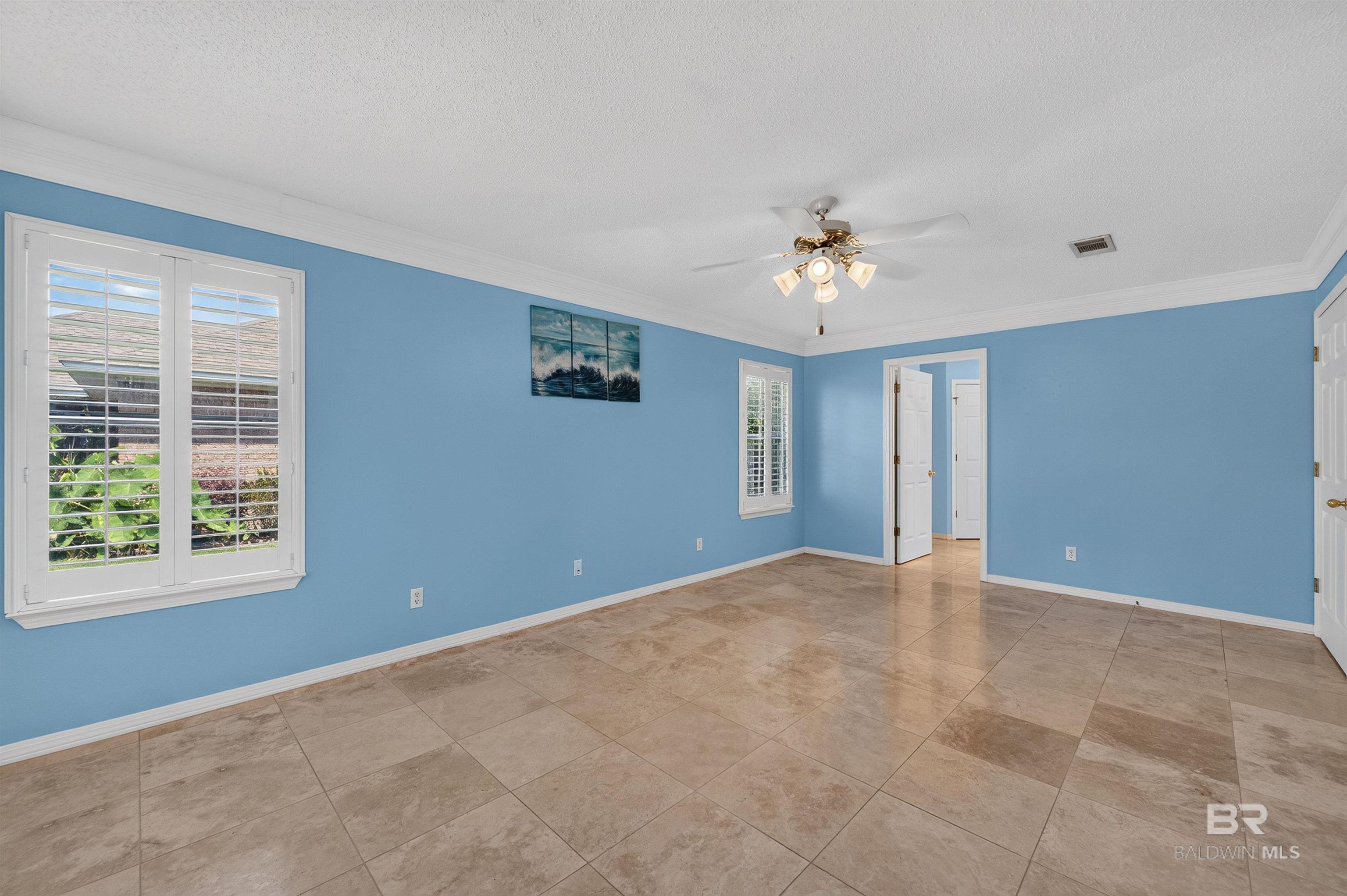 https://zimg.paragon.ice.com/ParagonImages/Property/PG/BCAR/398637/52/0/0/8b335aac174f1718c483b1f8b27594d5/7/8f914319bbe7b1aff9b6b4c1be637a6e/398637-bf765a8c-ccc2-4970-b727-2b2b23dbba16.JPG