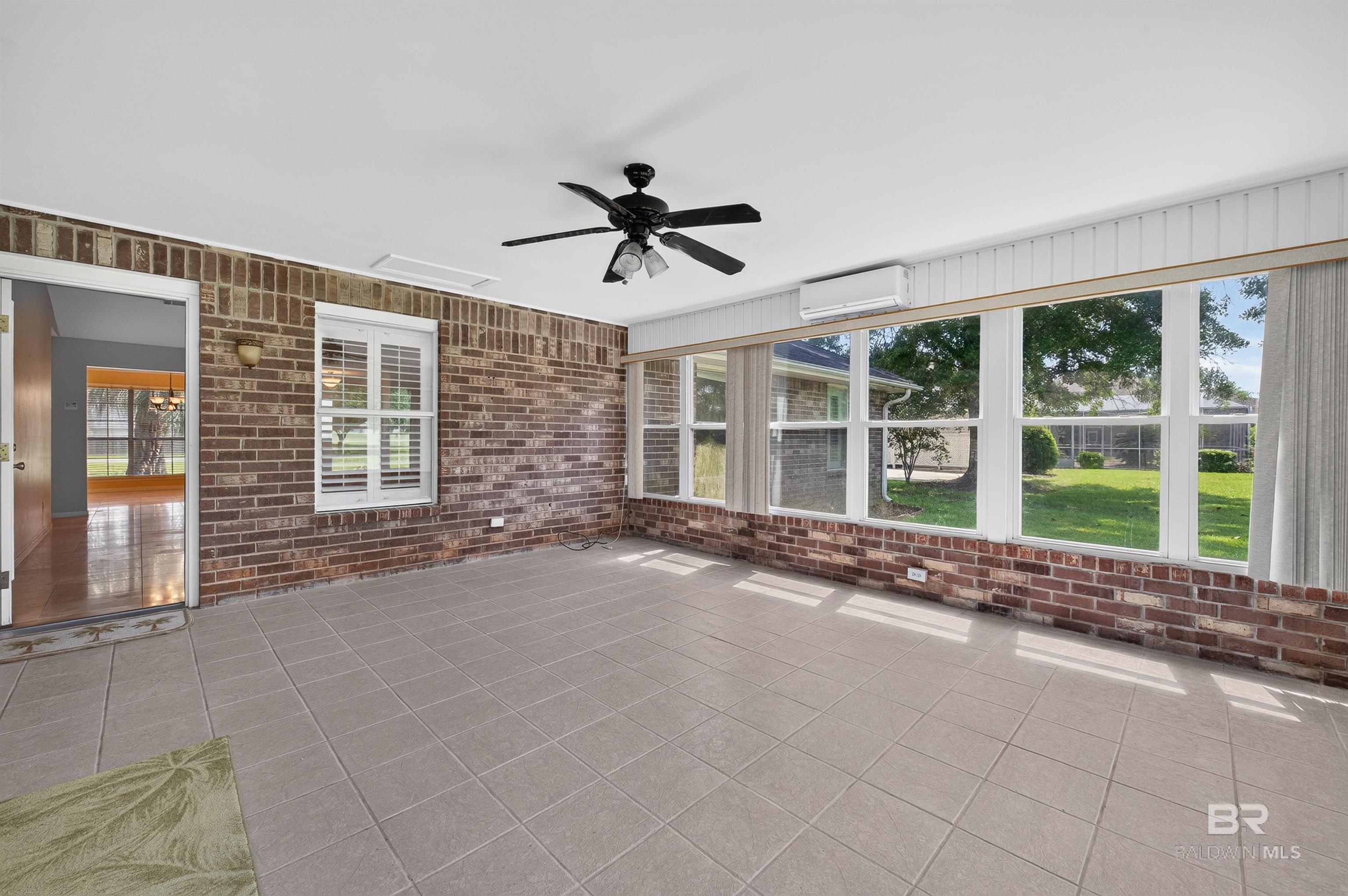 https://zimg.paragon.ice.com/ParagonImages/Property/PG/BCAR/398637/72/0/0/bcc258475bb5272d59fb239ffac8b554/7/8f914319bbe7b1aff9b6b4c1be637a6e/398637-7e315e8c-8df4-4c29-9338-da6440f2fcb2.JPG