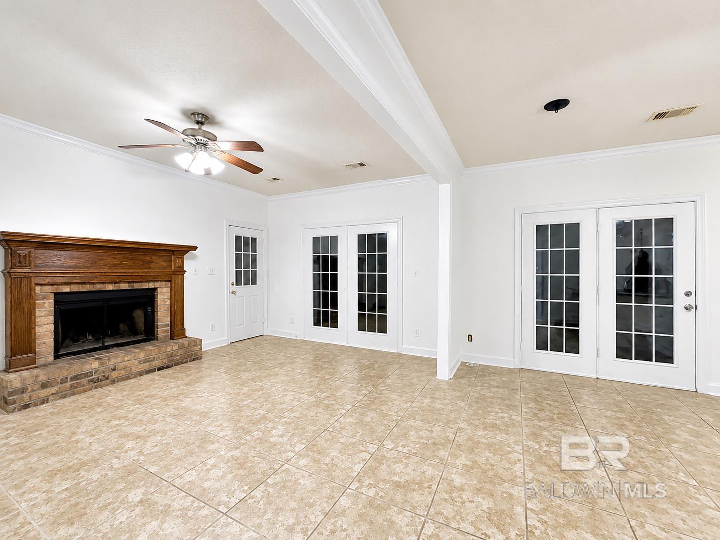 https://zimg.paragon.ice.com/ParagonImages/Property/PG/BCAR/398641/8/0/0/26b65da04c58b5f789a9ab7b11d1662d/7/57c05c41978ea922aa48e128c776cbbc/398641-35d3ba3f-9fdb-45c9-bb8b-b51d73310a55.JPG