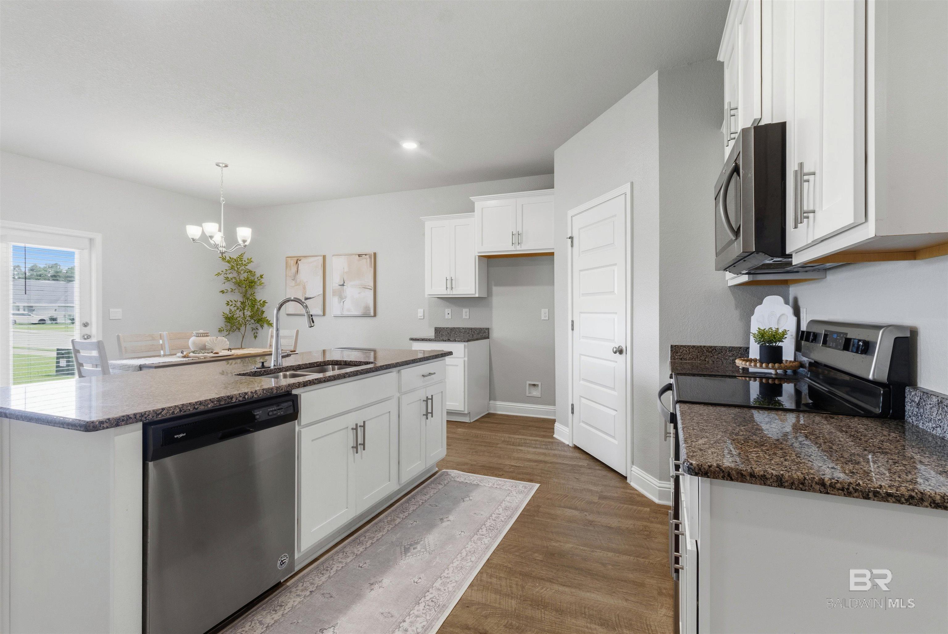 https://zimg.paragon.ice.com/ParagonImages/Property/PG/BCAR/398643/14/0/0/a12fba4996ee6dae4610221c4d8cf2ed/7/cf3811ab8a5febbe56dd2de044a06d2d/398643-5f763914-58e3-41f4-bd23-31c517697535.JPG