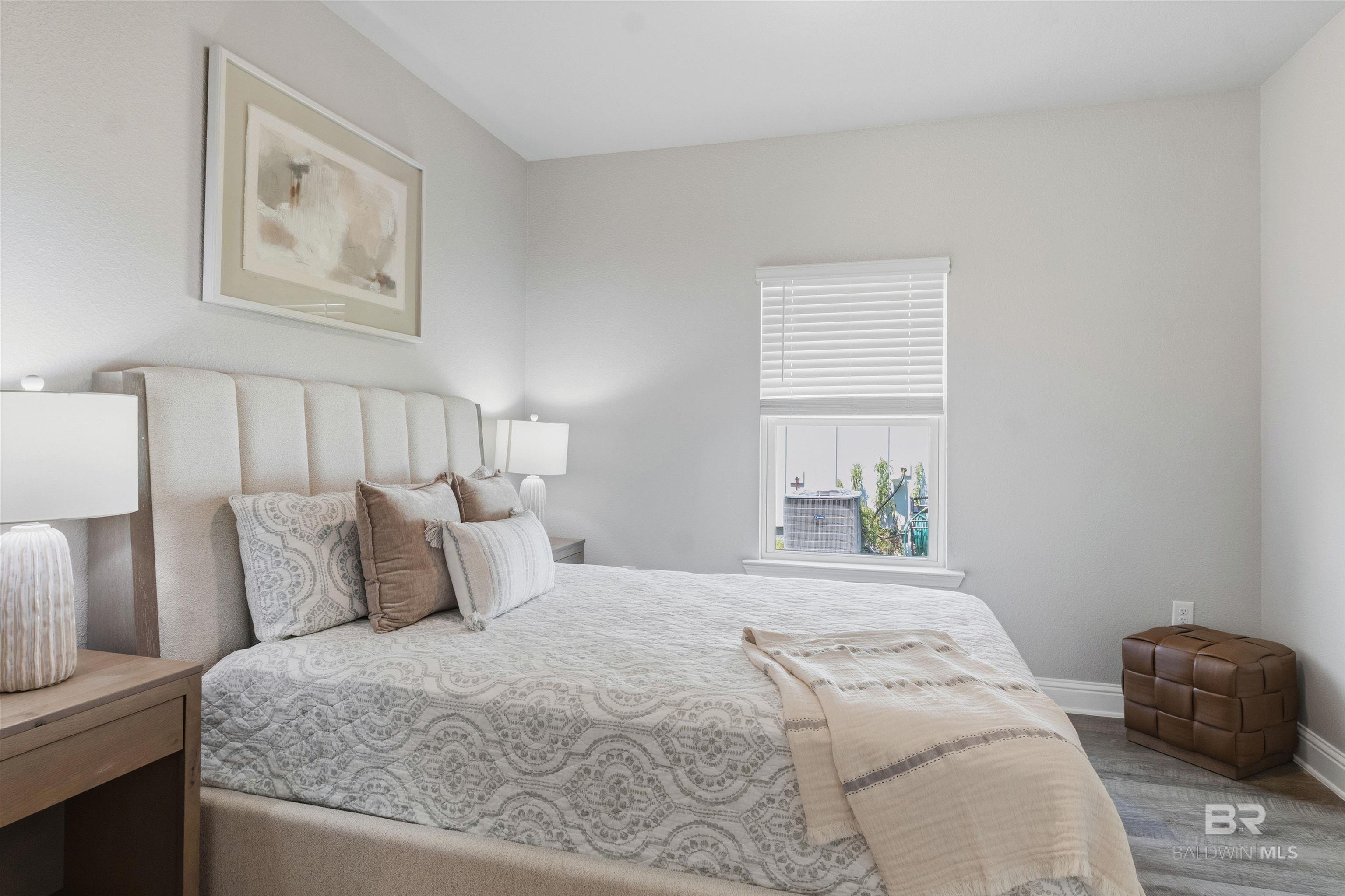 https://zimg.paragon.ice.com/ParagonImages/Property/PG/BCAR/398643/18/0/0/a97aa30f61b09a045079b850ea690c36/7/cf3811ab8a5febbe56dd2de044a06d2d/398643-dc25b46d-3e00-4aa4-96b1-07102f2b5aef.JPG