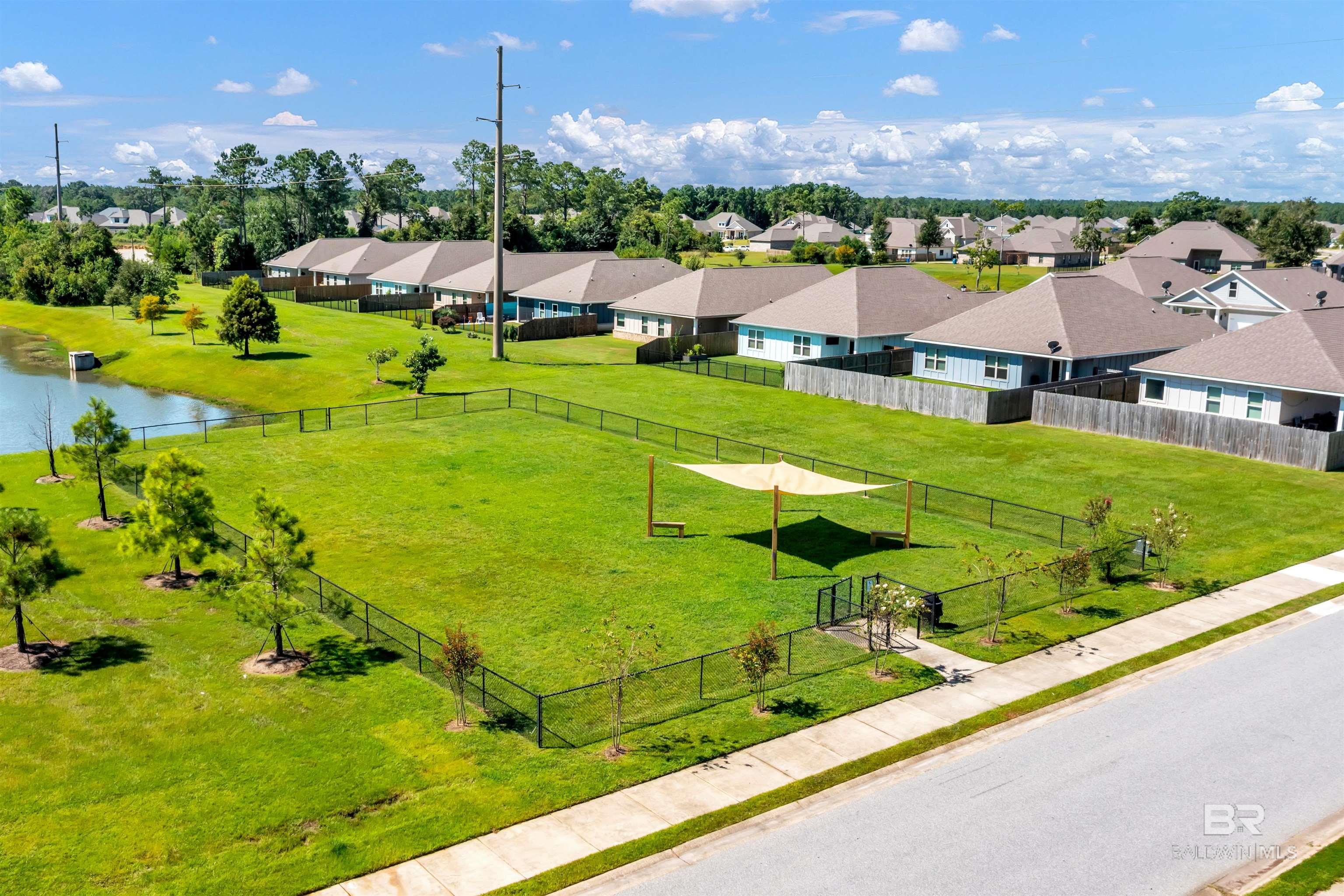 https://zimg.paragon.ice.com/ParagonImages/Property/PG/BCAR/398643/36/0/0/d4d678ea4cb2bdac5169e99bd4a52d76/7/cf3811ab8a5febbe56dd2de044a06d2d/398643-00fe6700-fd67-483f-8d9e-3ebc3da146b6.JPG