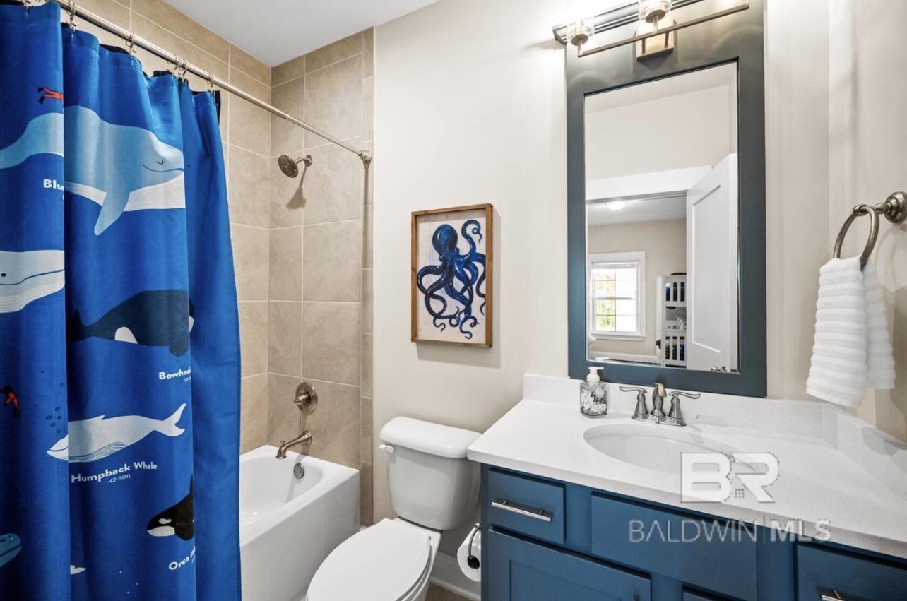 https://zimg.paragon.ice.com/ParagonImages/Property/PG/BCAR/398644/26/0/0/1b6d6689af0b453508e013062558403e/7/df6b338145c00aefb3935f6688f0341c/398644-07788bec-de12-48d2-9e75-759cfc01955b.JPG