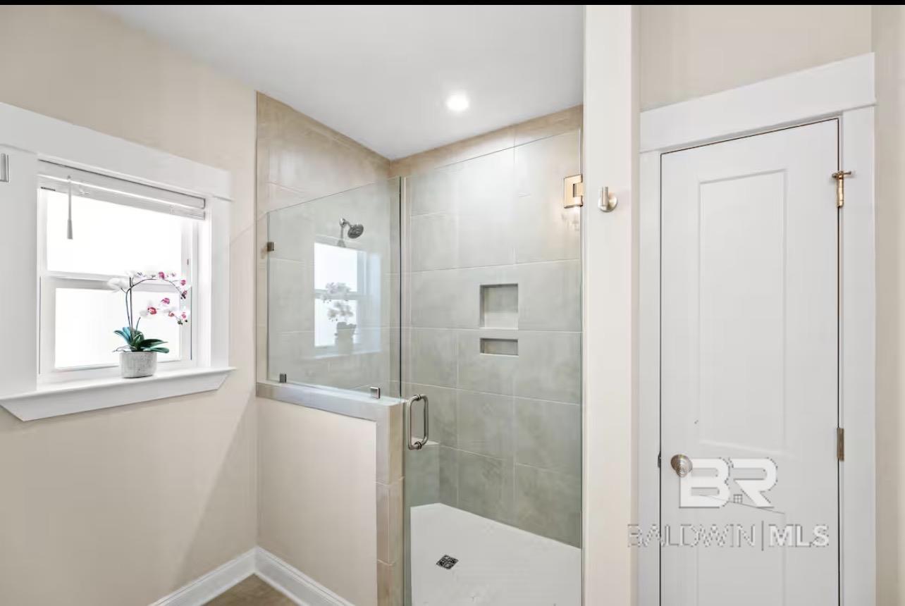 https://zimg.paragon.ice.com/ParagonImages/Property/PG/BCAR/398644/9/0/0/58d494119f393ea54debd62894d61dec/7/df6b338145c00aefb3935f6688f0341c/398644-c5bbee0c-b354-4434-a96b-8c46890913d6.JPG