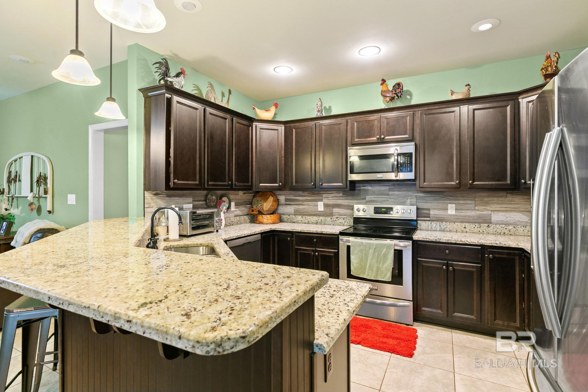 https://zimg.paragon.ice.com/ParagonImages/Property/PG/BCAR/398650/15/0/0/6ad4b3c5b885ac8ab664b1552b5e1dec/7/2c98ffbc63d102bb3753d160c895bd8e/398650-bc88311d-2c03-4fab-ae12-002de0f3bda1.JPG