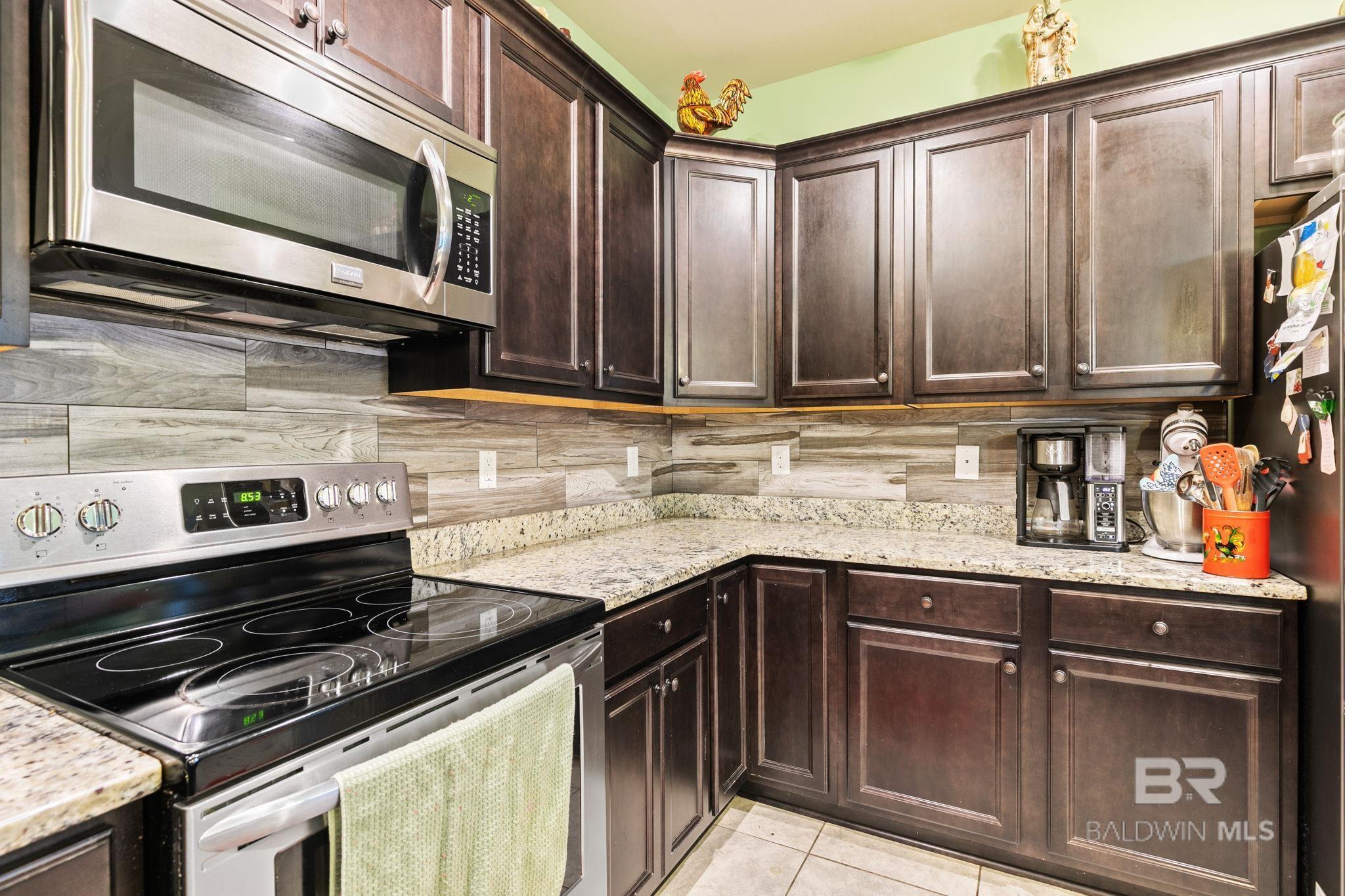 https://zimg.paragon.ice.com/ParagonImages/Property/PG/BCAR/398650/19/0/0/e9d2ac28b150e532eba6dc14e692517b/7/2c98ffbc63d102bb3753d160c895bd8e/398650-069ce55e-995f-494f-a54e-8c9005937720.JPG