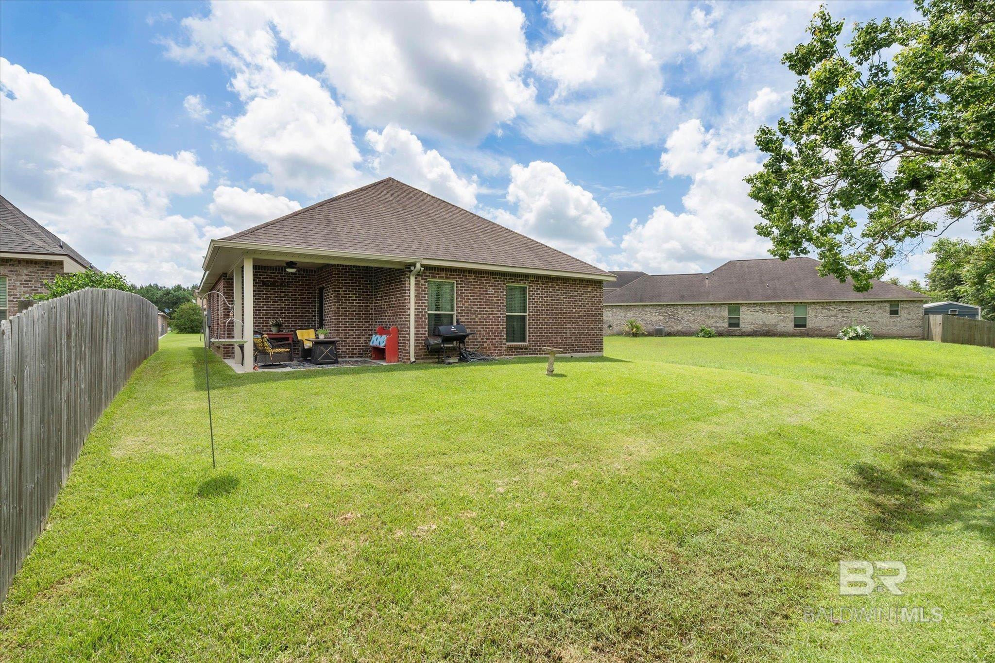 https://zimg.paragon.ice.com/ParagonImages/Property/PG/BCAR/398650/3/0/0/8b678a8daceb72ab87e6c6a55650dc67/7/2c98ffbc63d102bb3753d160c895bd8e/398650-8ef0bb5e-f853-4f15-8ae4-088c58ddaea2.JPG