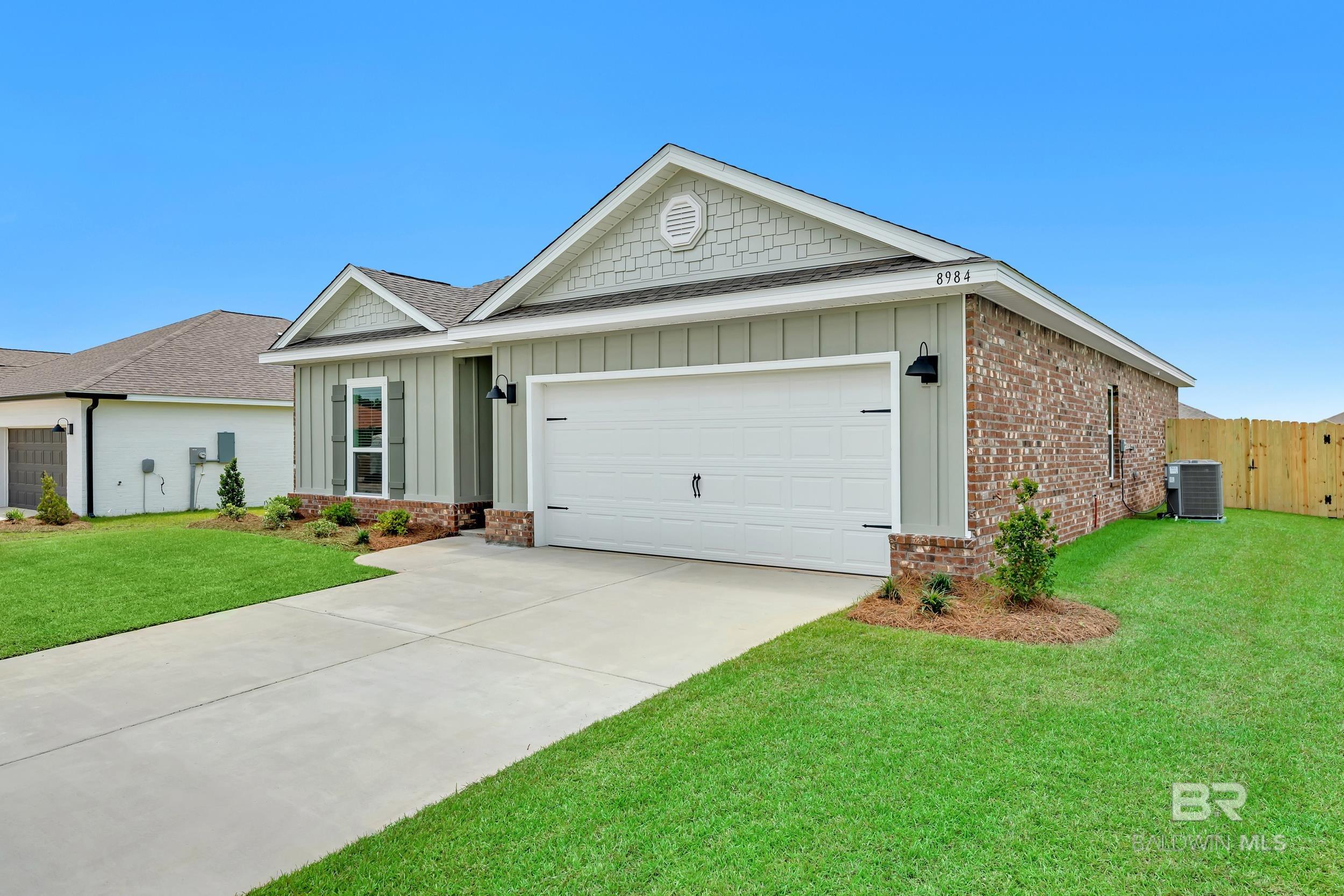 https://zimg.paragon.ice.com/ParagonImages/Property/PG/BCAR/398651/2/0/0/4f5a5654049dd12c20e6dd15a58b2c24/7/2e782e4fd9d4a0c153d5d690f580386e/398651-69801630-ae93-41dd-ab29-c2774940617b.JPG