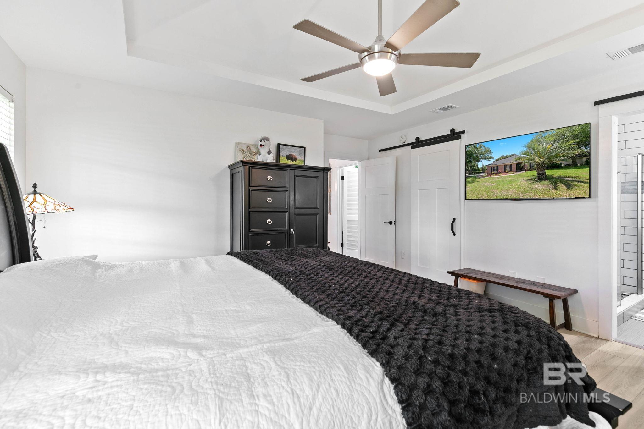 https://zimg.paragon.ice.com/ParagonImages/Property/PG/BCAR/398652/14/0/0/cba7ad6083a06e02e9ab1a6d99a8732f/7/4d1ac04e4f117995d58fe1064efe636d/398652-6f28b17e-7d0d-43cb-ad0a-bda9805b985b.JPG