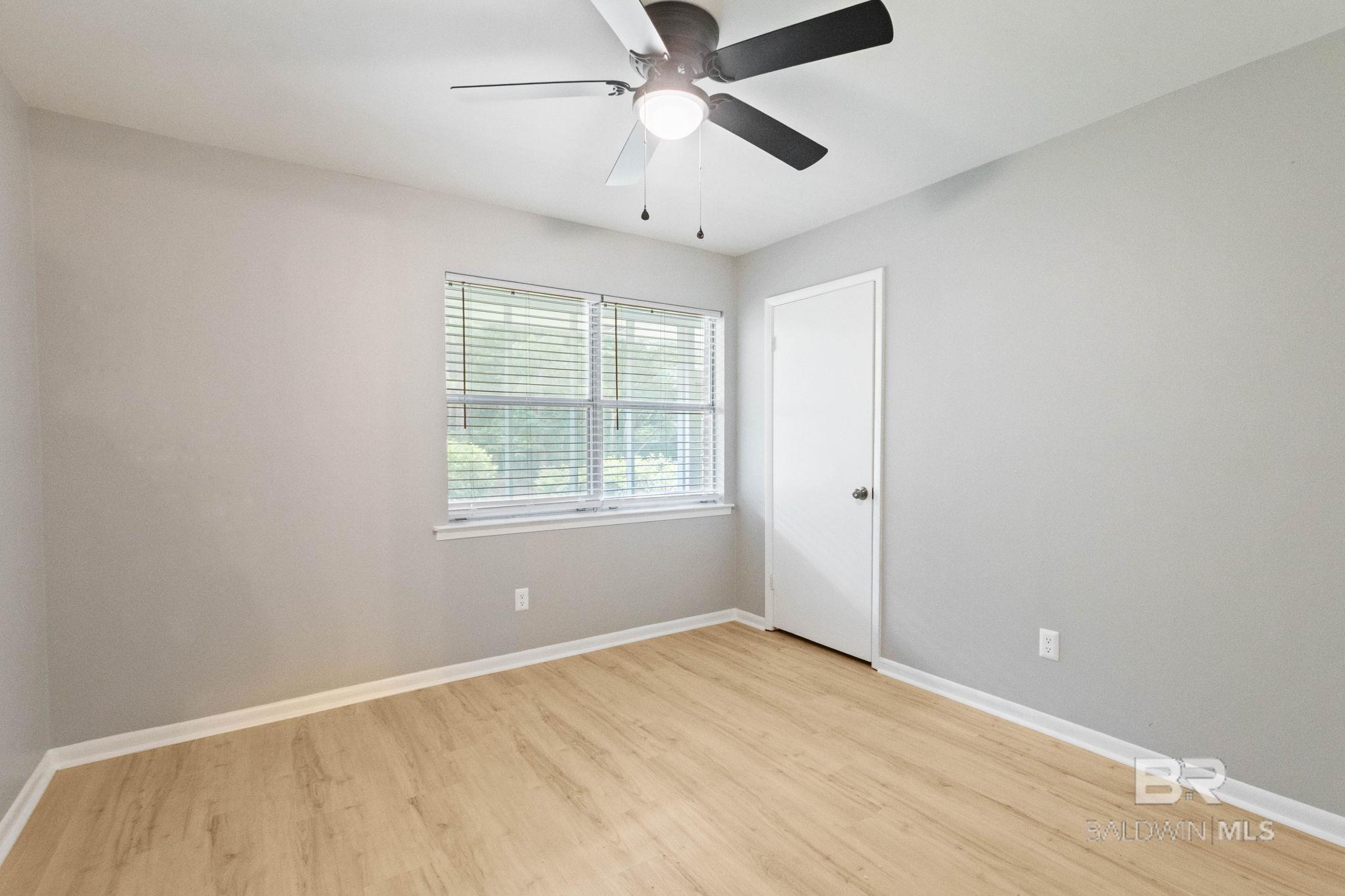 https://zimg.paragon.ice.com/ParagonImages/Property/PG/BCAR/398654/28/0/0/f8b48899bbea2ec5a2e900af56abd224/7/48c904ddc0ce49afabfb85dd29d4a145/398654-dc6c2936-4bca-4edf-a467-3a26fdc77849.JPG