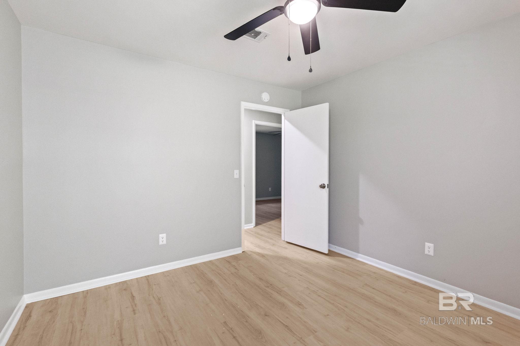 https://zimg.paragon.ice.com/ParagonImages/Property/PG/BCAR/398654/29/0/0/359a77ec2df777e9eb9b3b5c9aa546c5/7/48c904ddc0ce49afabfb85dd29d4a145/398654-fa22e15d-d420-46bc-972a-2e509de7804d.JPG