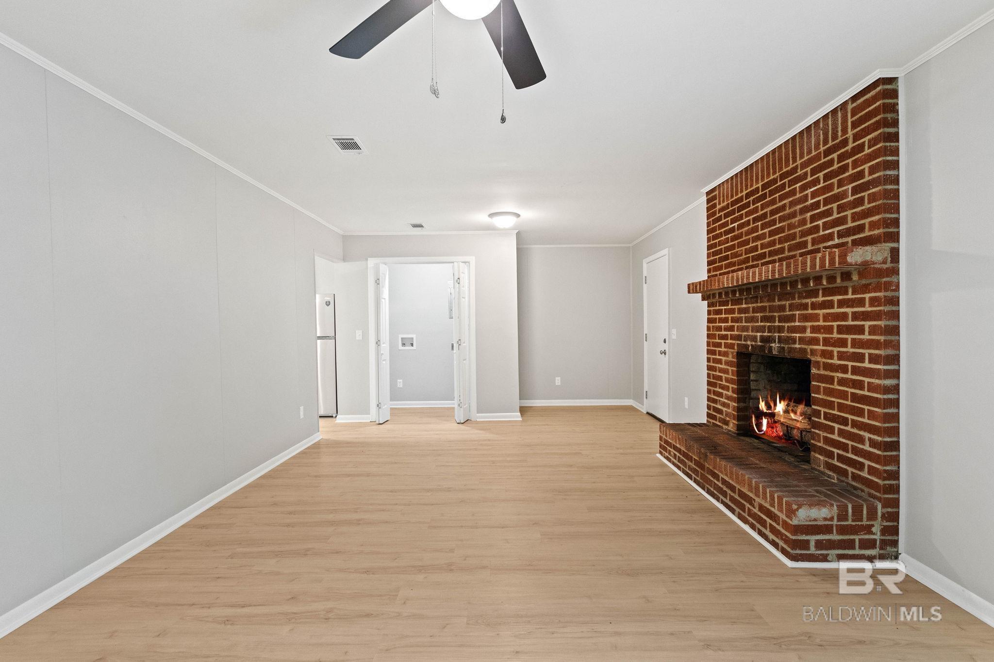 https://zimg.paragon.ice.com/ParagonImages/Property/PG/BCAR/398654/5/0/0/1a3bd376346f9e9876562cd48caf09c1/7/48c904ddc0ce49afabfb85dd29d4a145/398654-f6e7f92e-2673-4a10-9db3-2e9e50341e1d.JPG
